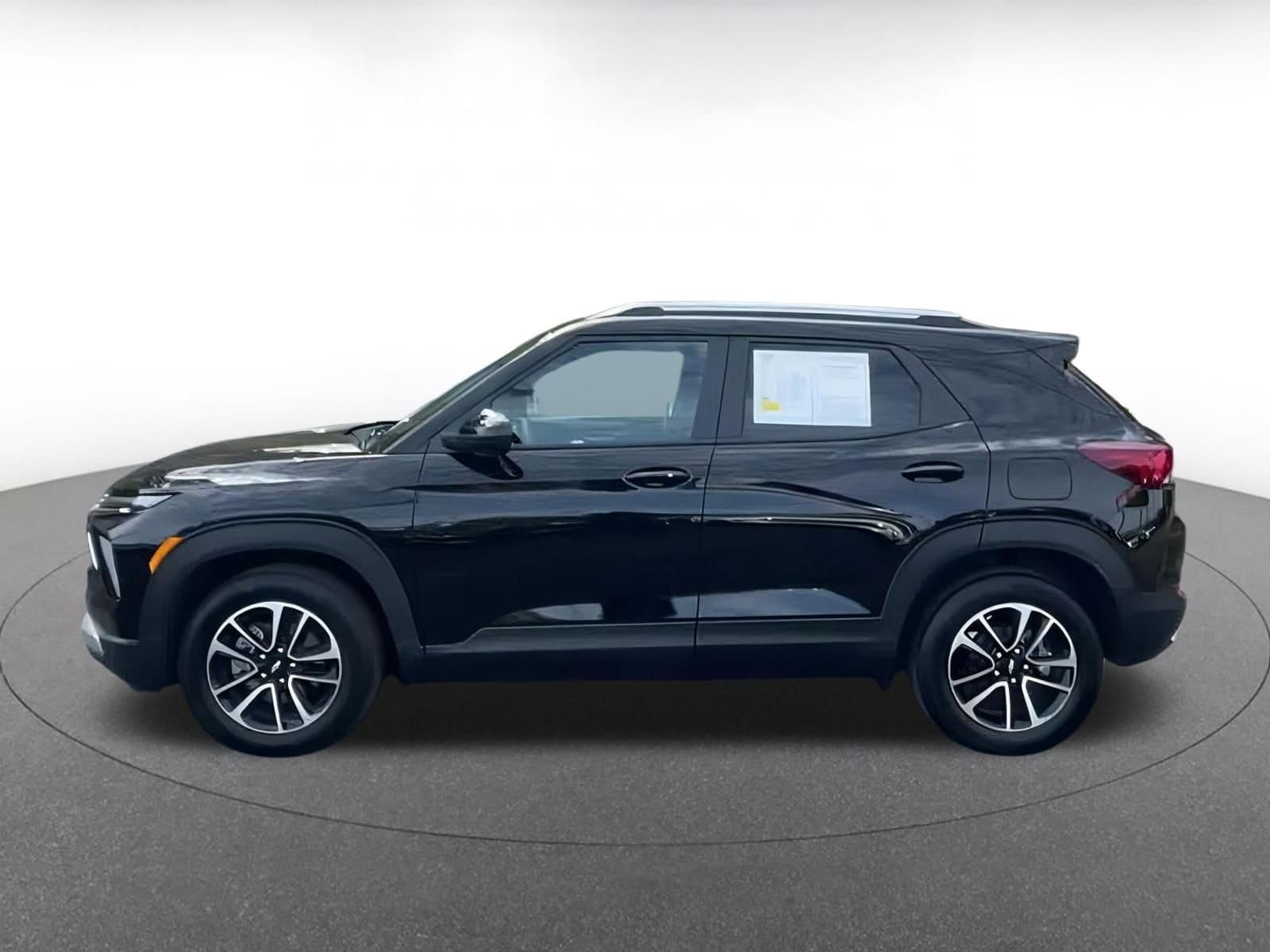 Thumbnail: 2025 Chevrolet TrailBlazer - 8