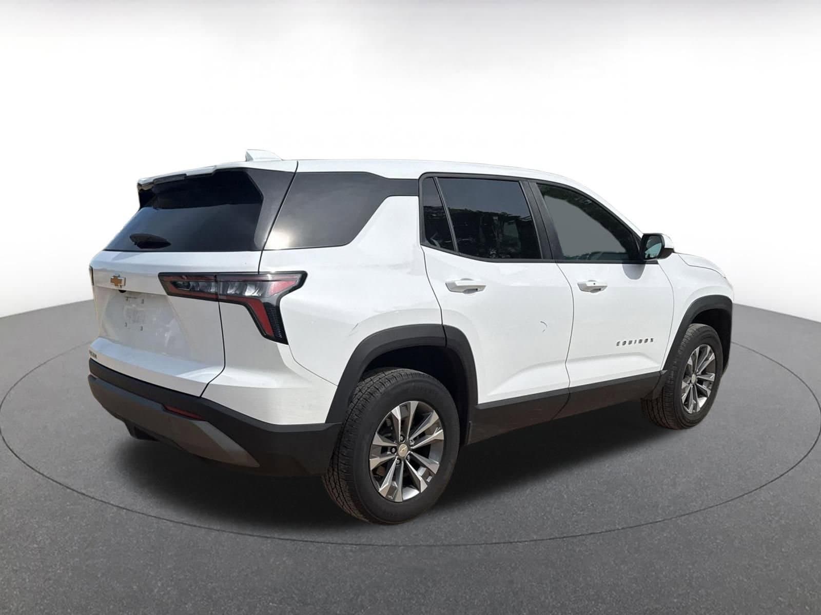 Thumbnail: 2025 Chevrolet Equinox - 21