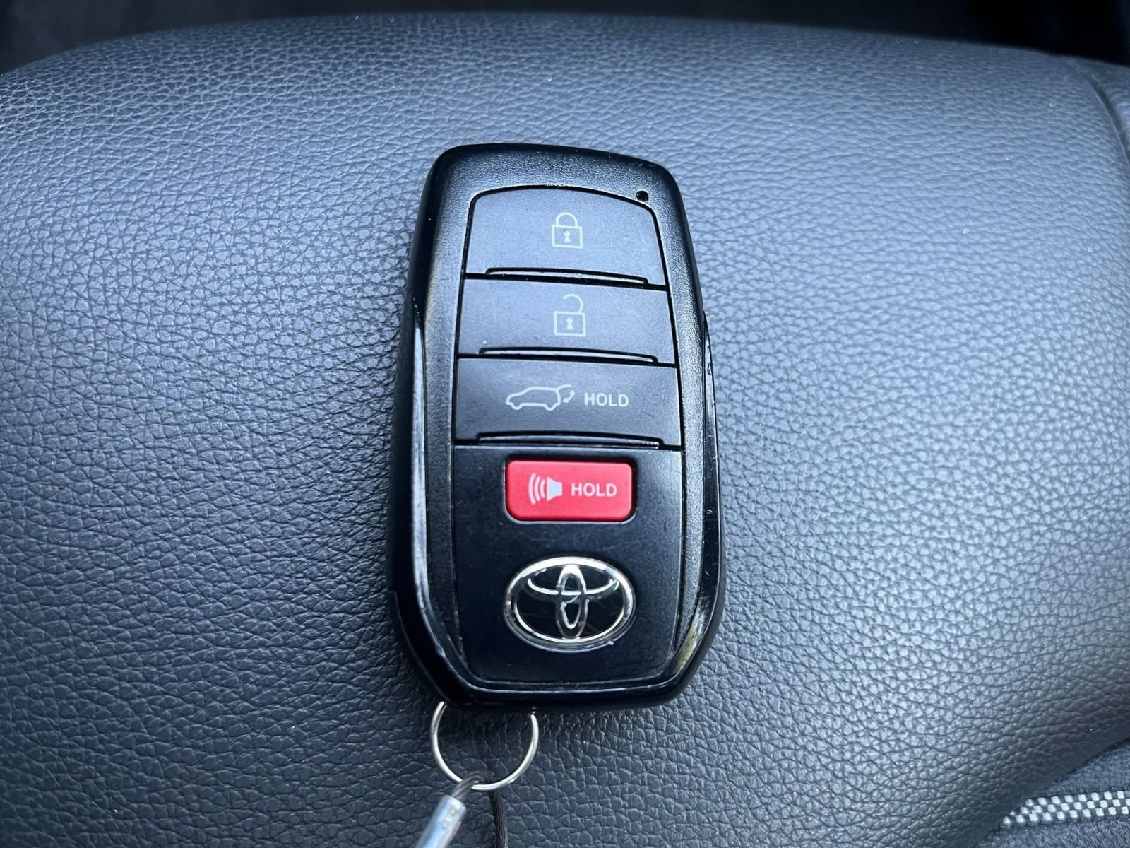 Thumbnail: 2024 Toyota Highlander - 28