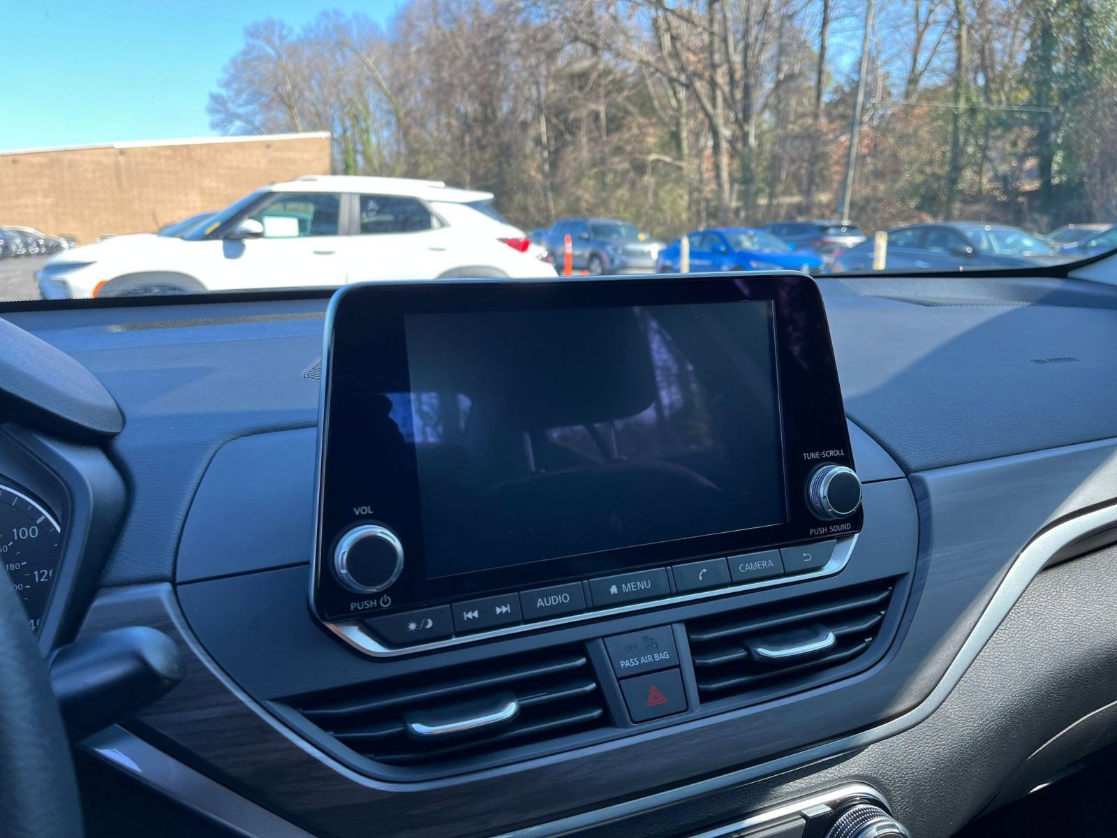 Thumbnail: 2025 Nissan Altima - 17