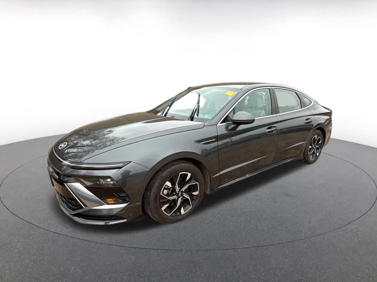 Thumbnail: 2025 Hyundai Sonata - 4
