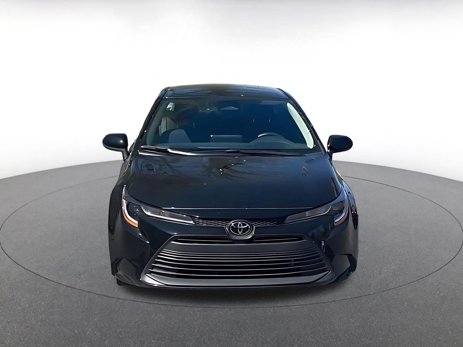 Thumbnail: 2025 Toyota Corolla - 4