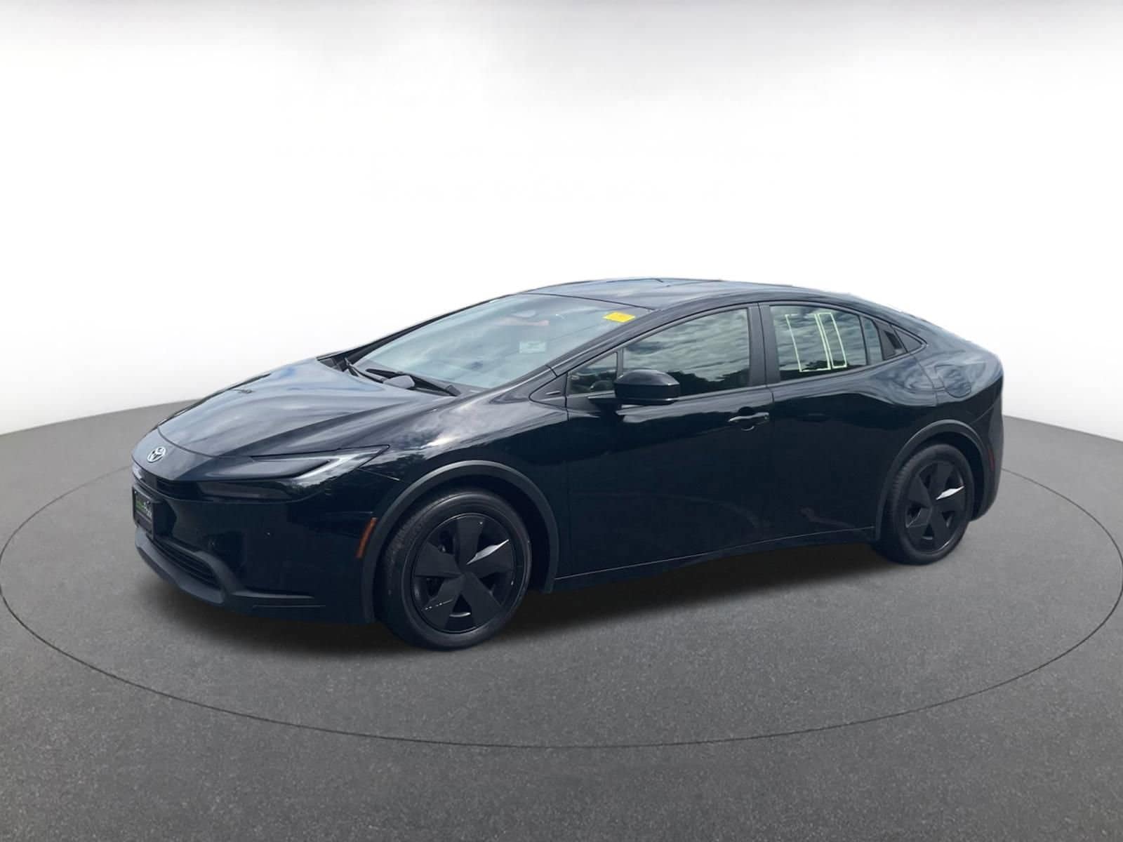 Thumbnail: 2024 Toyota Prius - 7