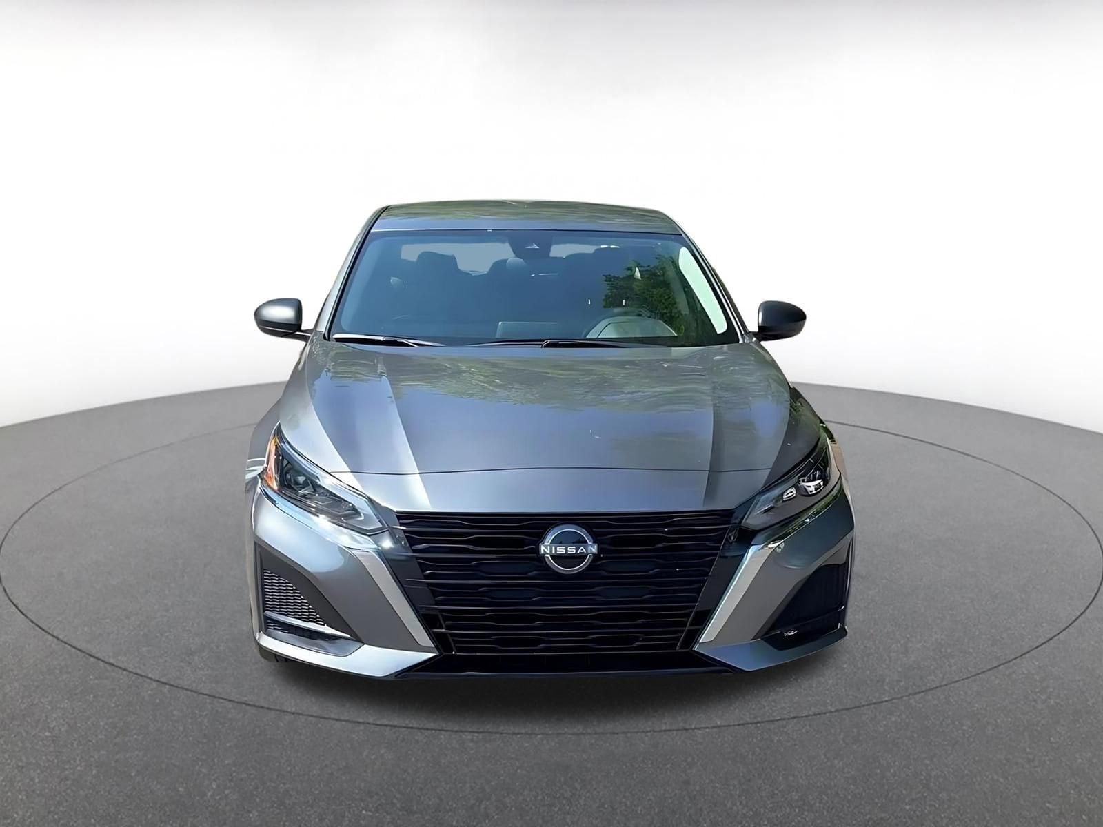 Thumbnail: 2025 Nissan Altima - 4