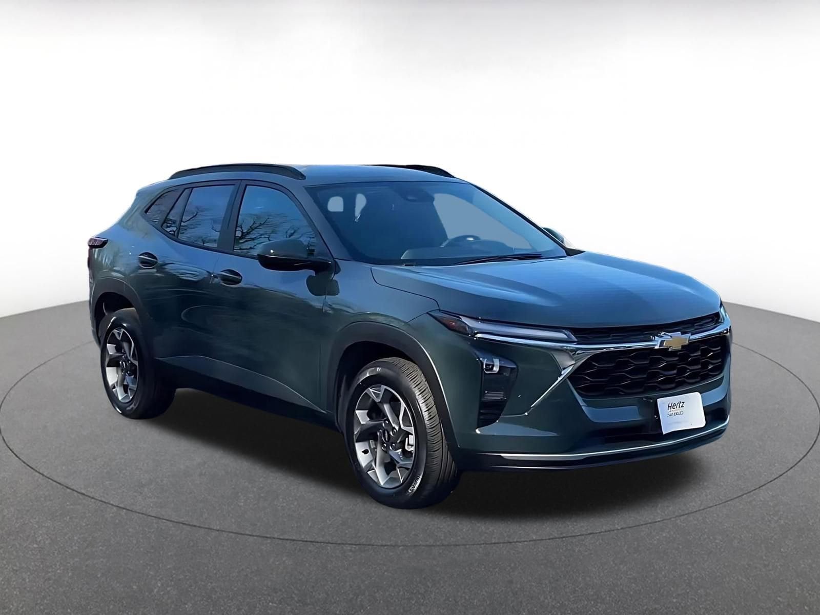 Thumbnail: 2025 Chevrolet Trax - 2