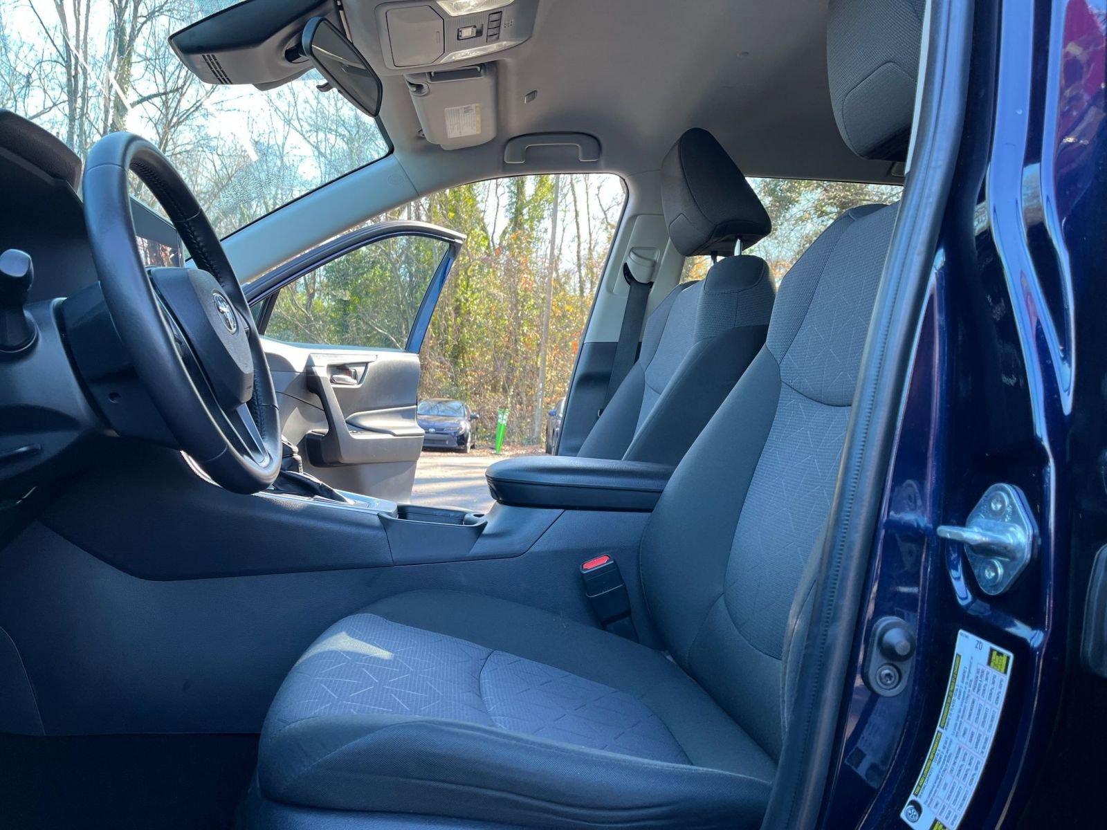 Thumbnail: 2024 Toyota RAV4 - 27