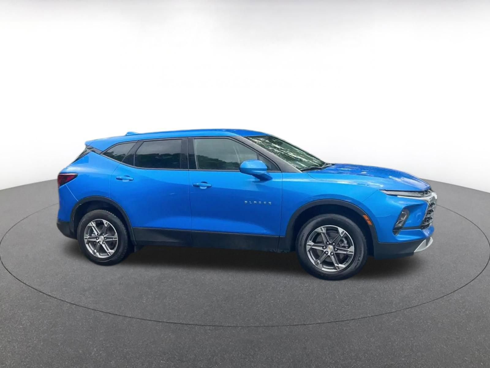 Thumbnail: 2025 Chevrolet Blazer - 2