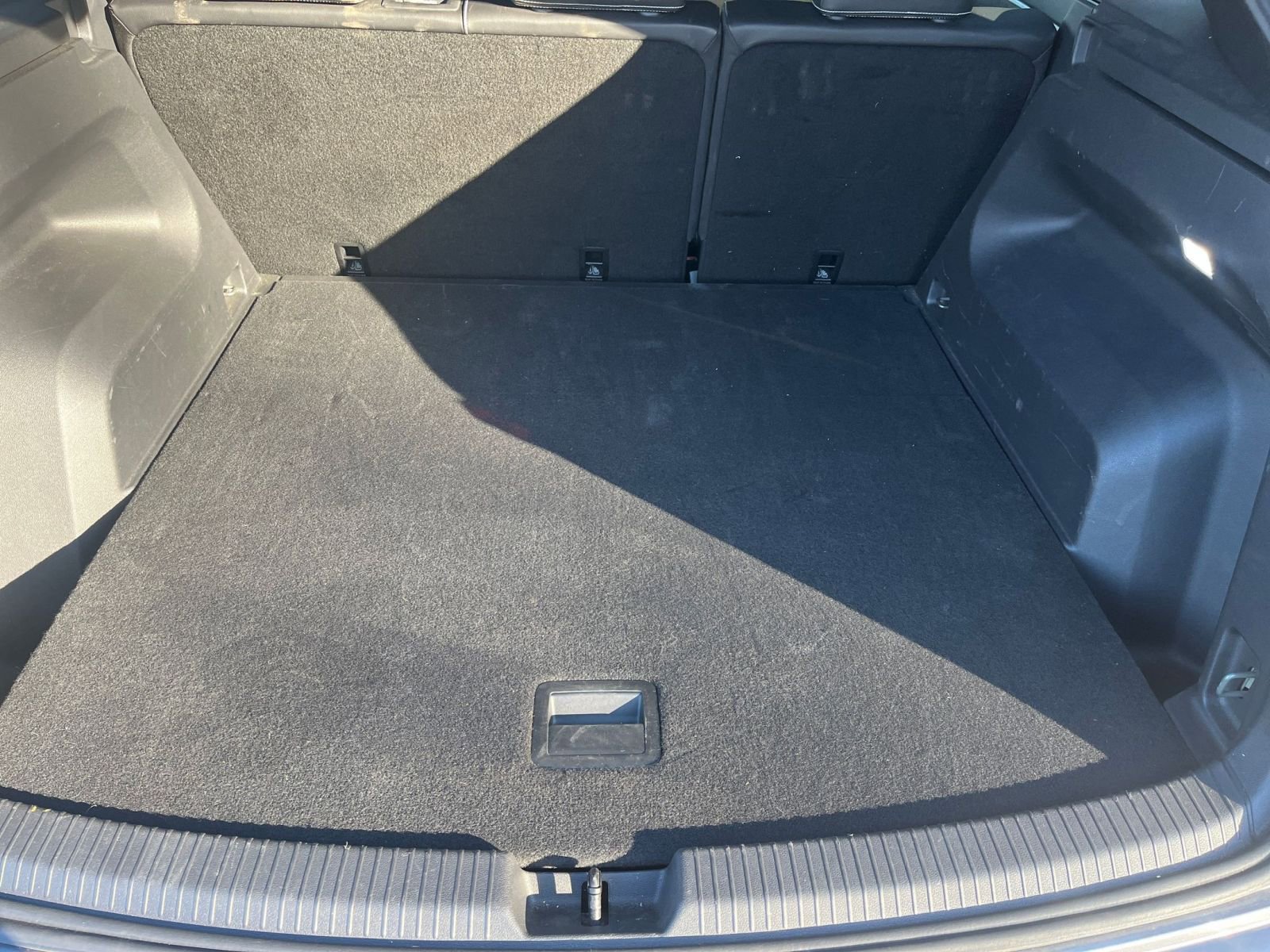 Thumbnail: 2025 Volkswagen Atlas - 27