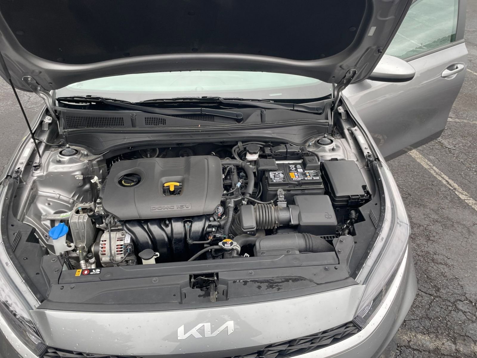 Thumbnail: 2023 Kia Forte - 28