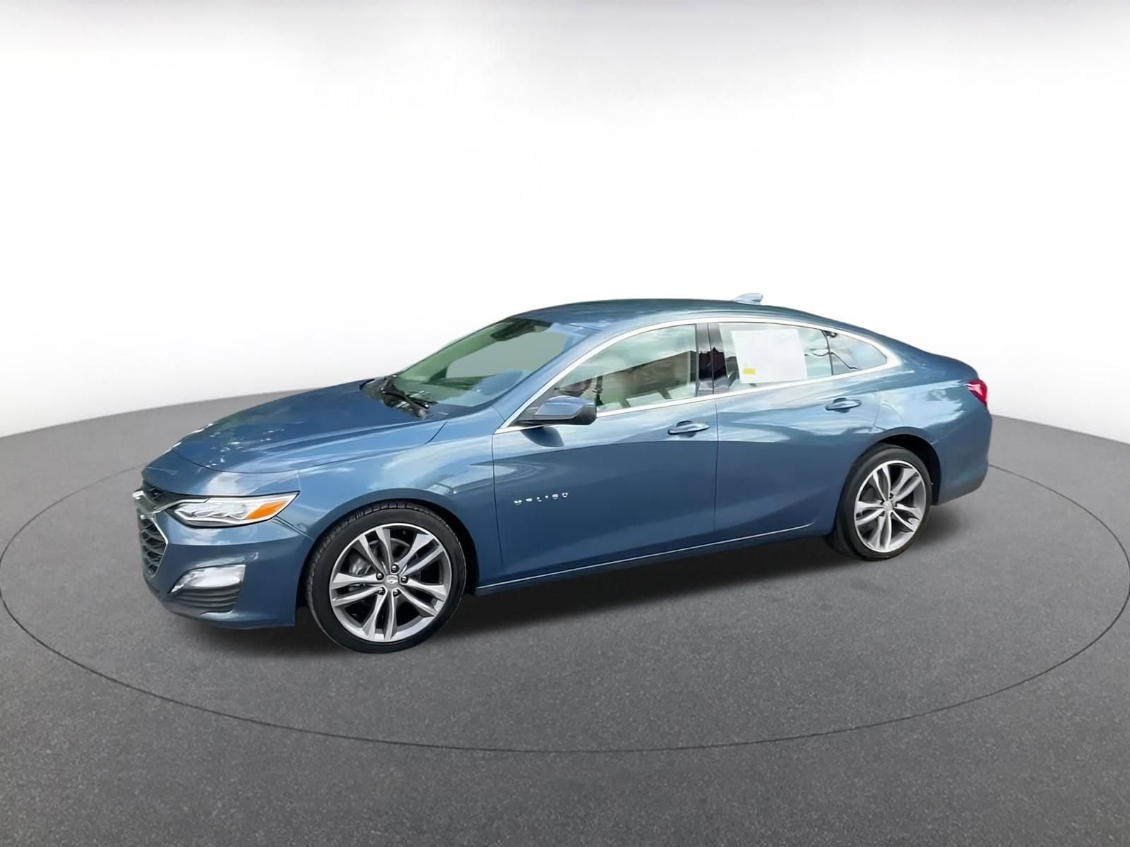 Thumbnail: 2024 Chevrolet Malibu - 8