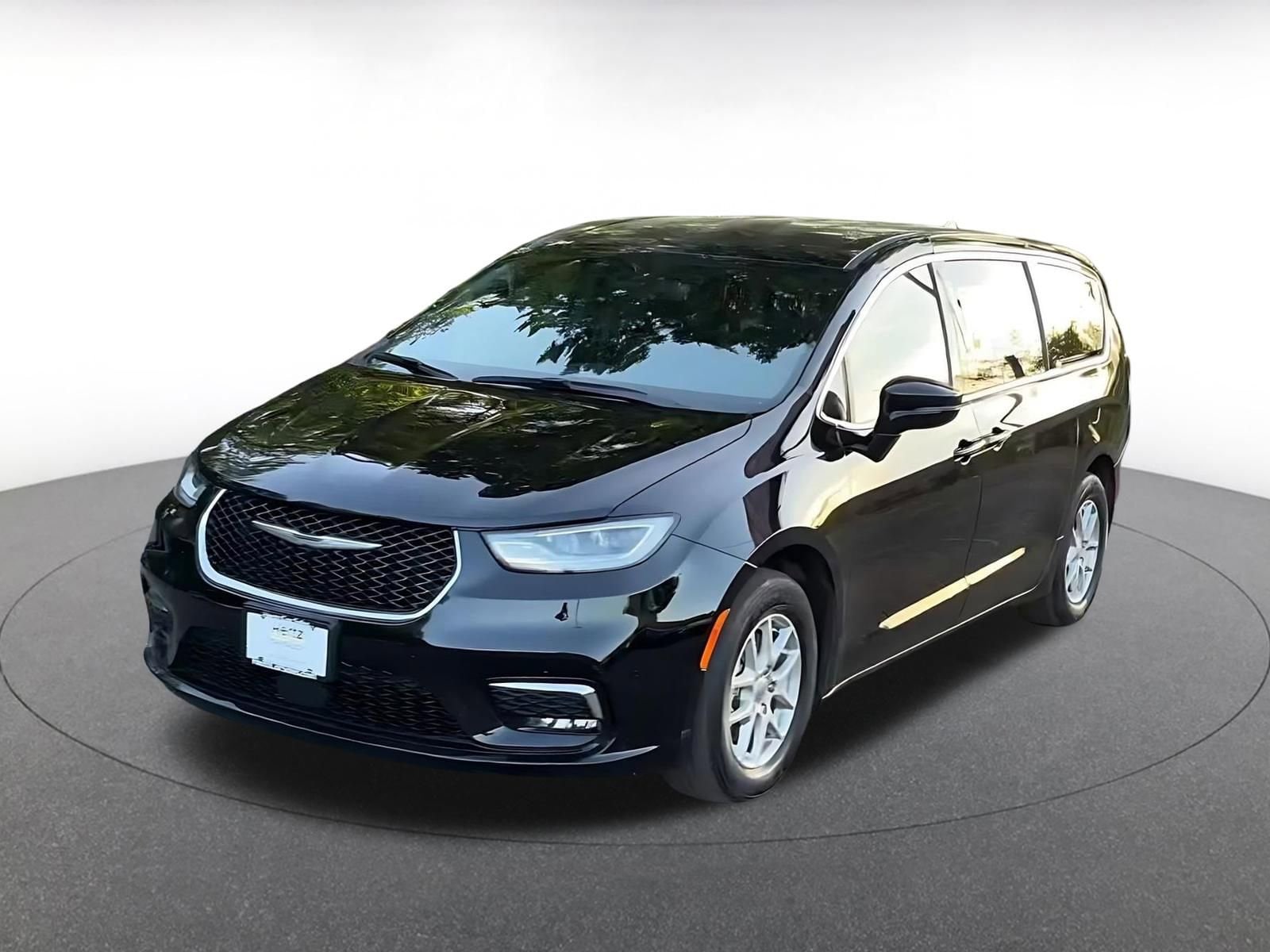 Thumbnail: 2025 Chrysler Pacifica - 7