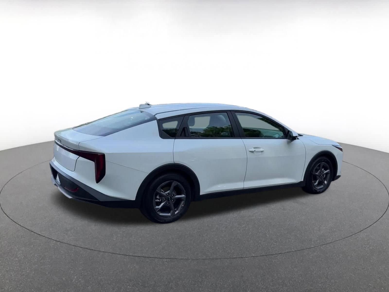 Thumbnail: 2025 Kia K4 - 15