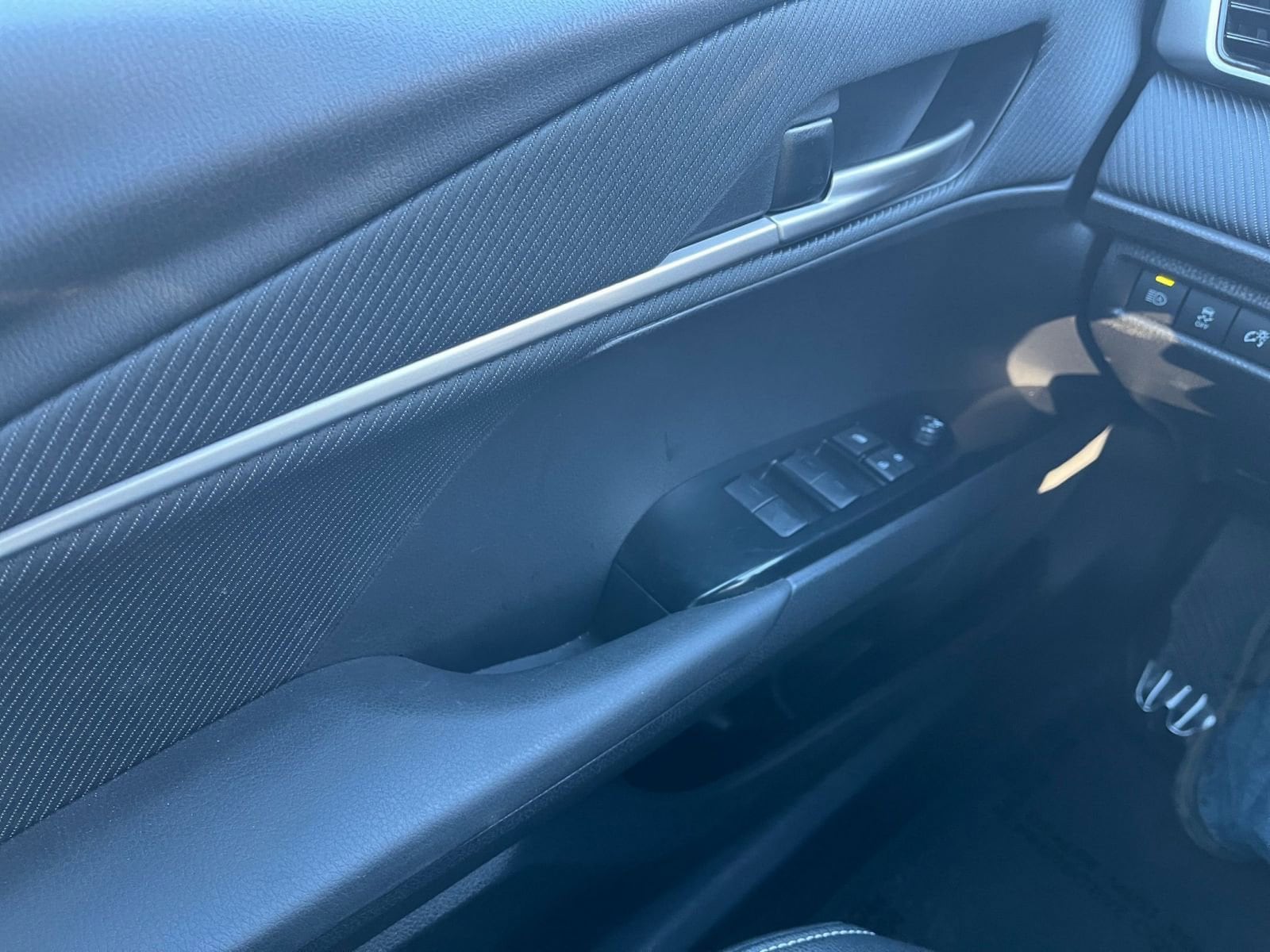 Thumbnail: 2025 Toyota Camry - 18