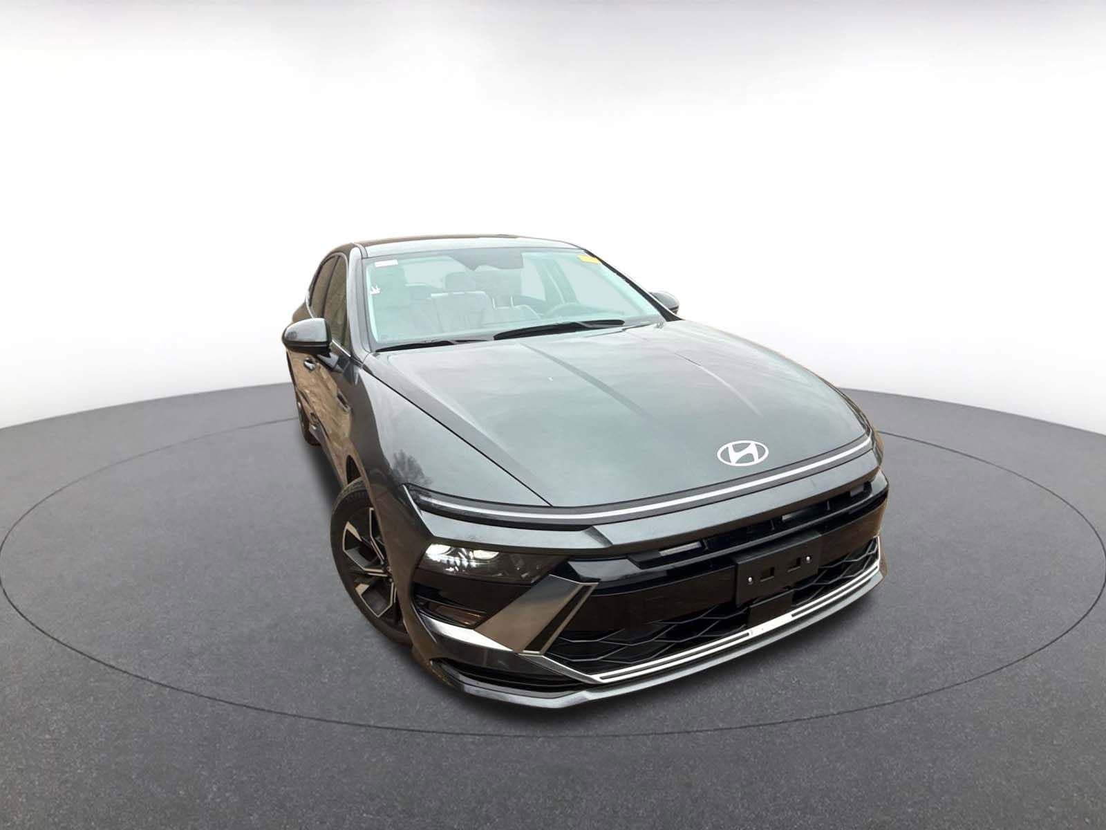 Thumbnail: 2025 Hyundai Sonata - 1