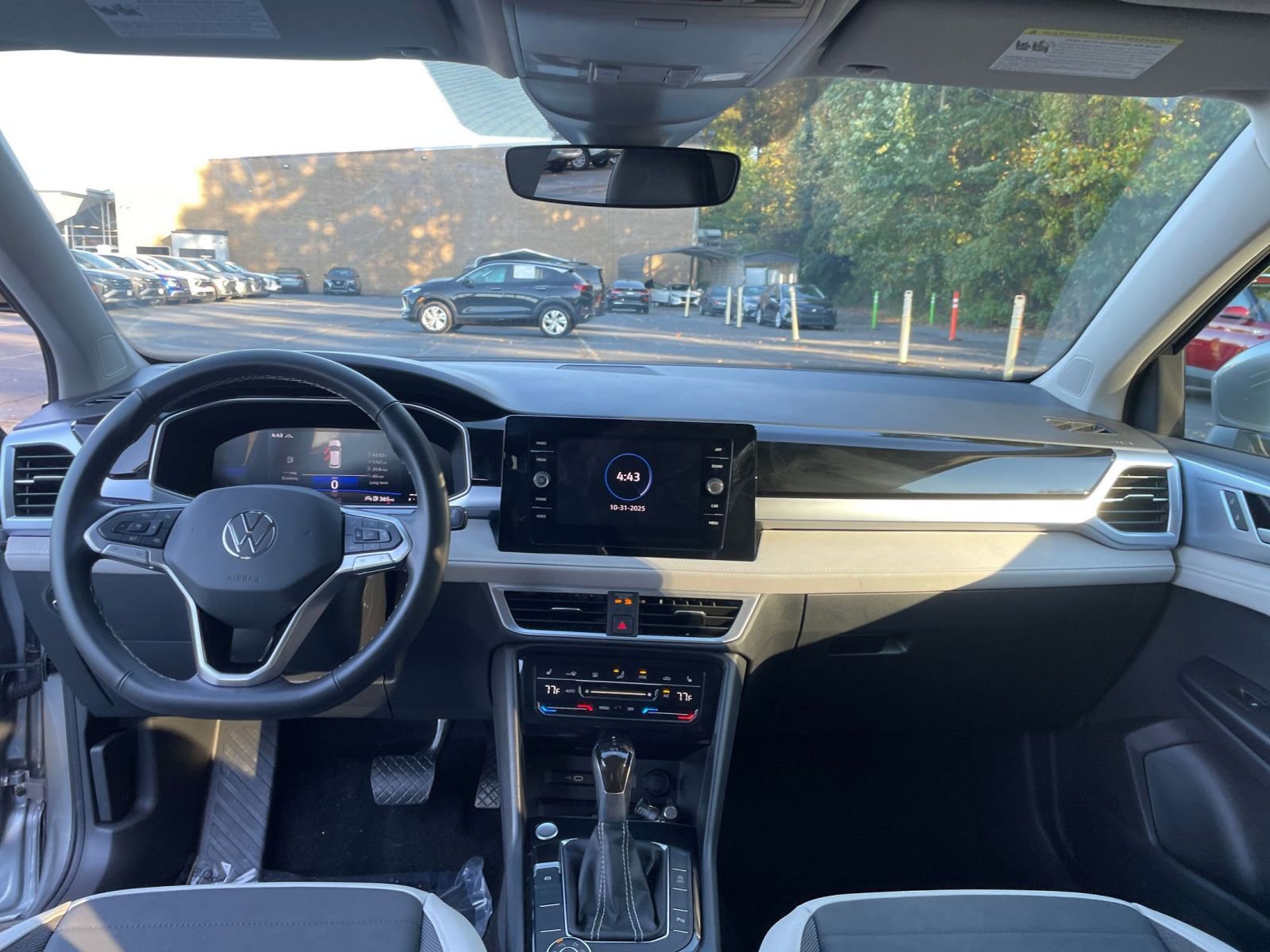 Thumbnail: 2025 Volkswagen Taos - 29