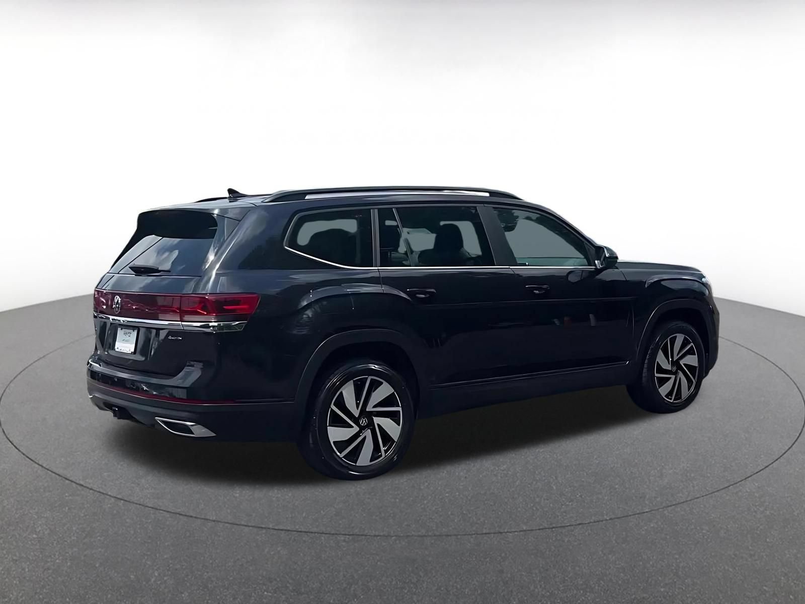 Thumbnail: 2024 Volkswagen Atlas - 14