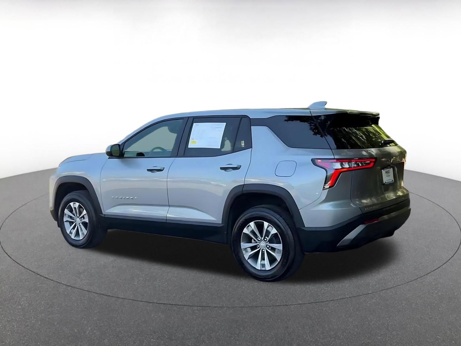 Thumbnail: 2025 Chevrolet Equinox - 10