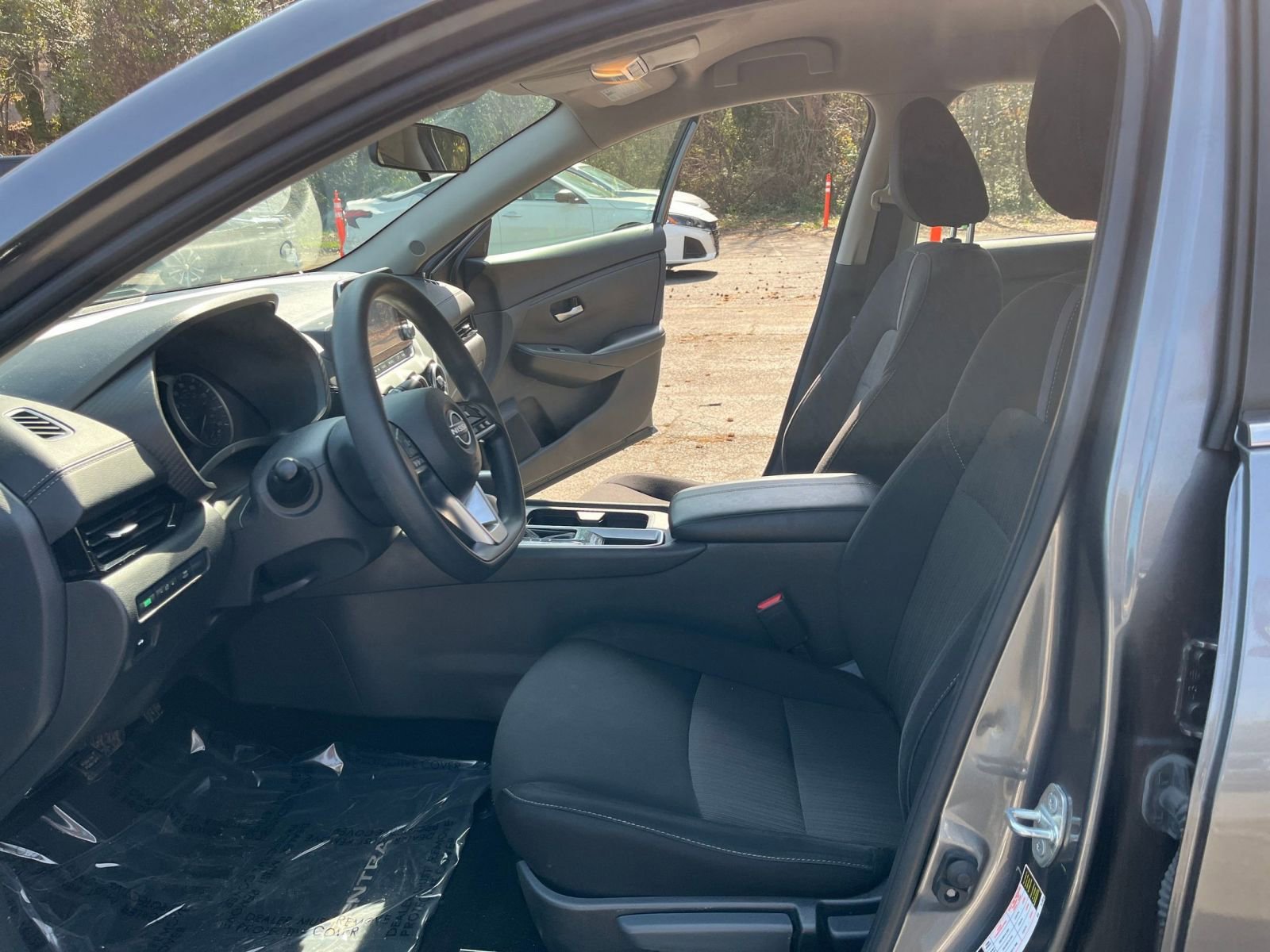 Thumbnail: 2024 Nissan Sentra - 24