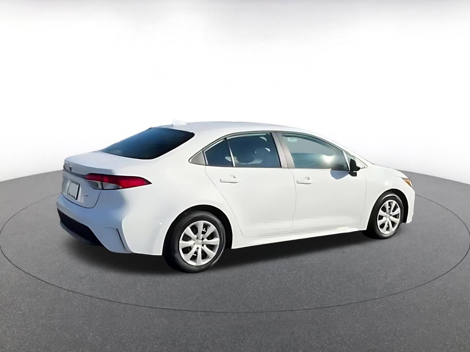 Thumbnail: 2025 Toyota Corolla - 12