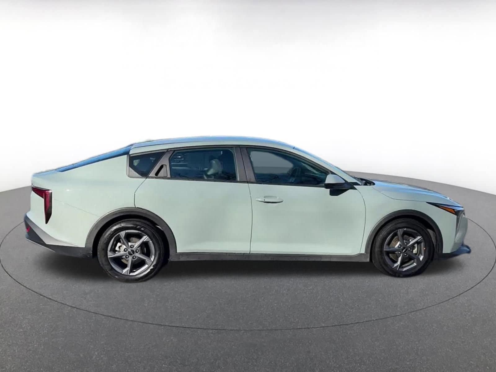 Thumbnail: 2025 Kia K4 - 16