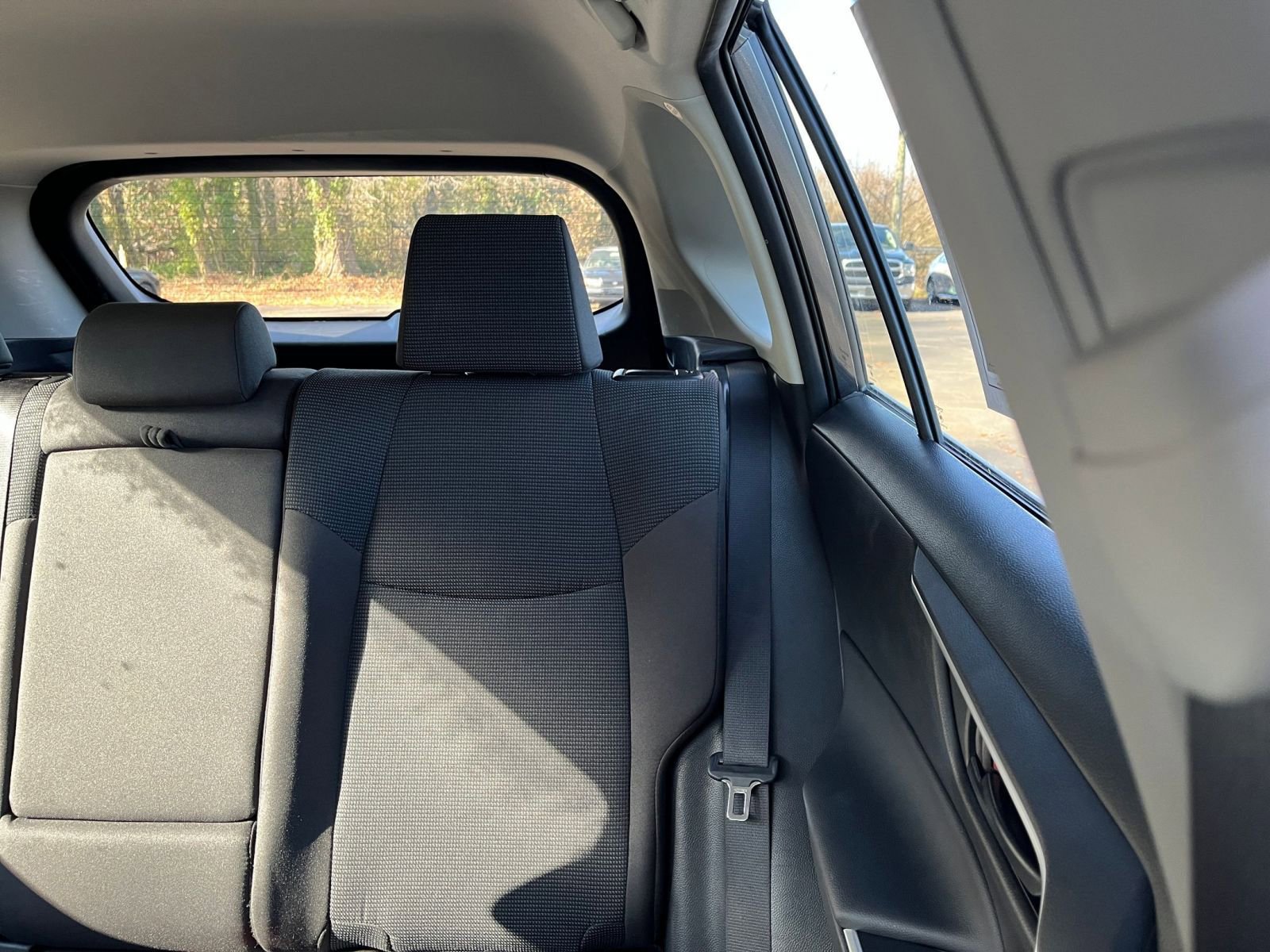 Thumbnail: 2025 Toyota RAV4 - 35