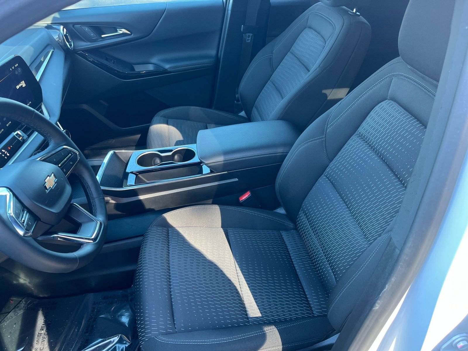 Thumbnail: 2025 Chevrolet Equinox - 32