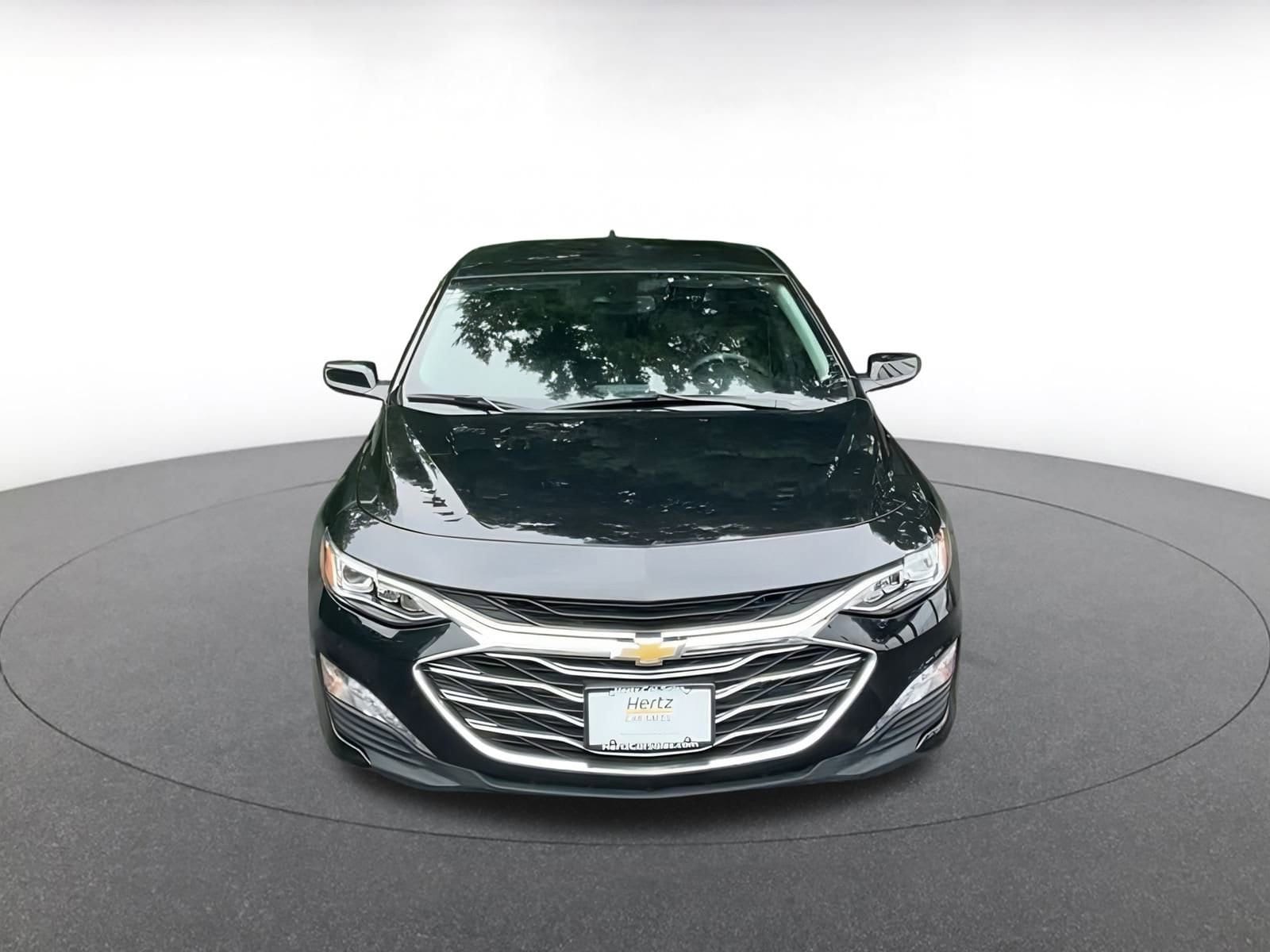 Thumbnail: 2024 Chevrolet Malibu - 4