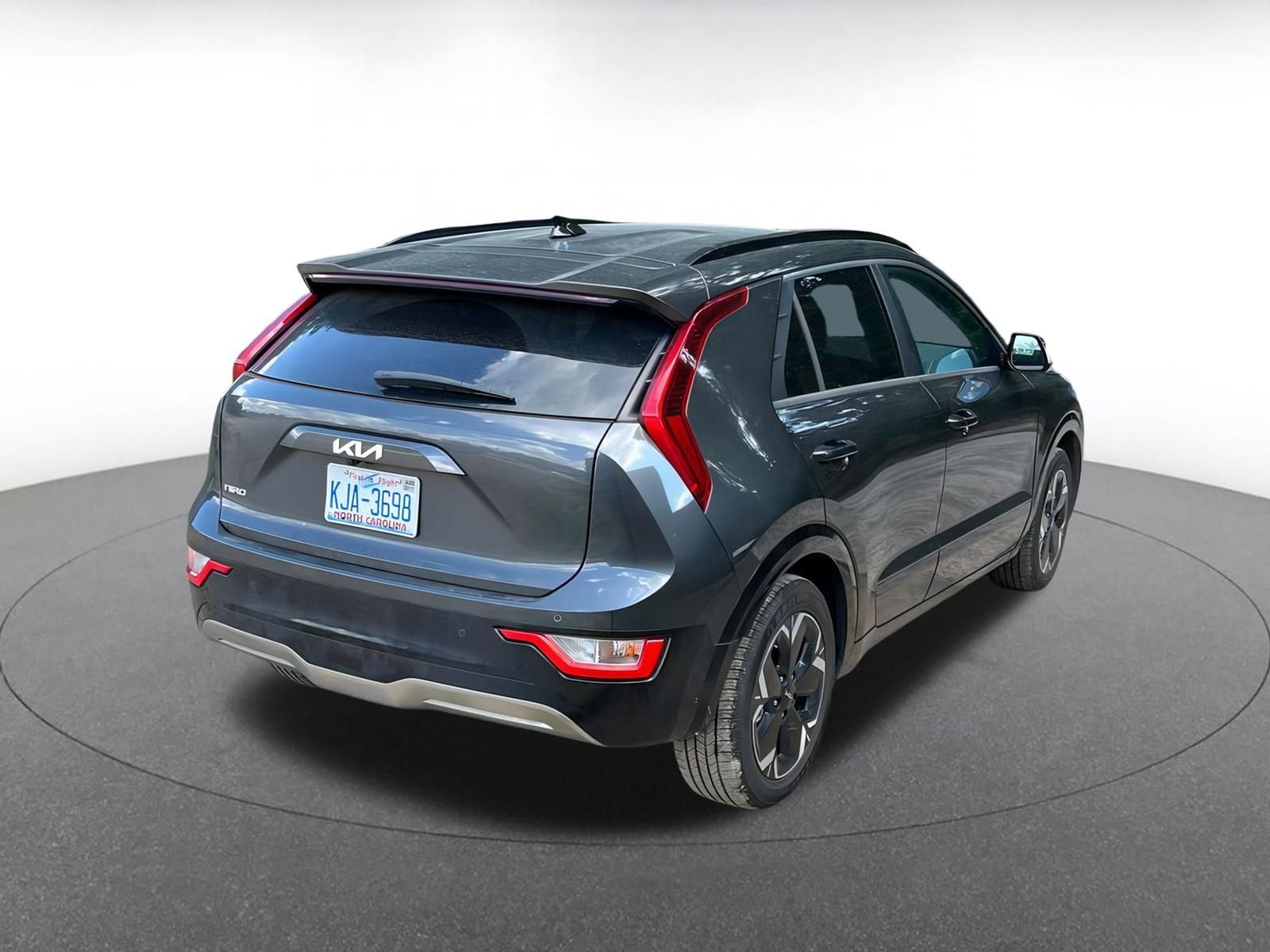 Thumbnail: 2023 Kia Niro - 14