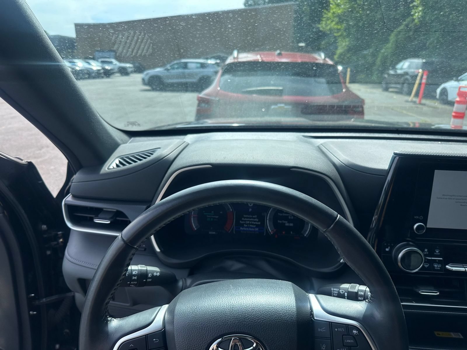 Thumbnail: 2025 Toyota Highlander - 21