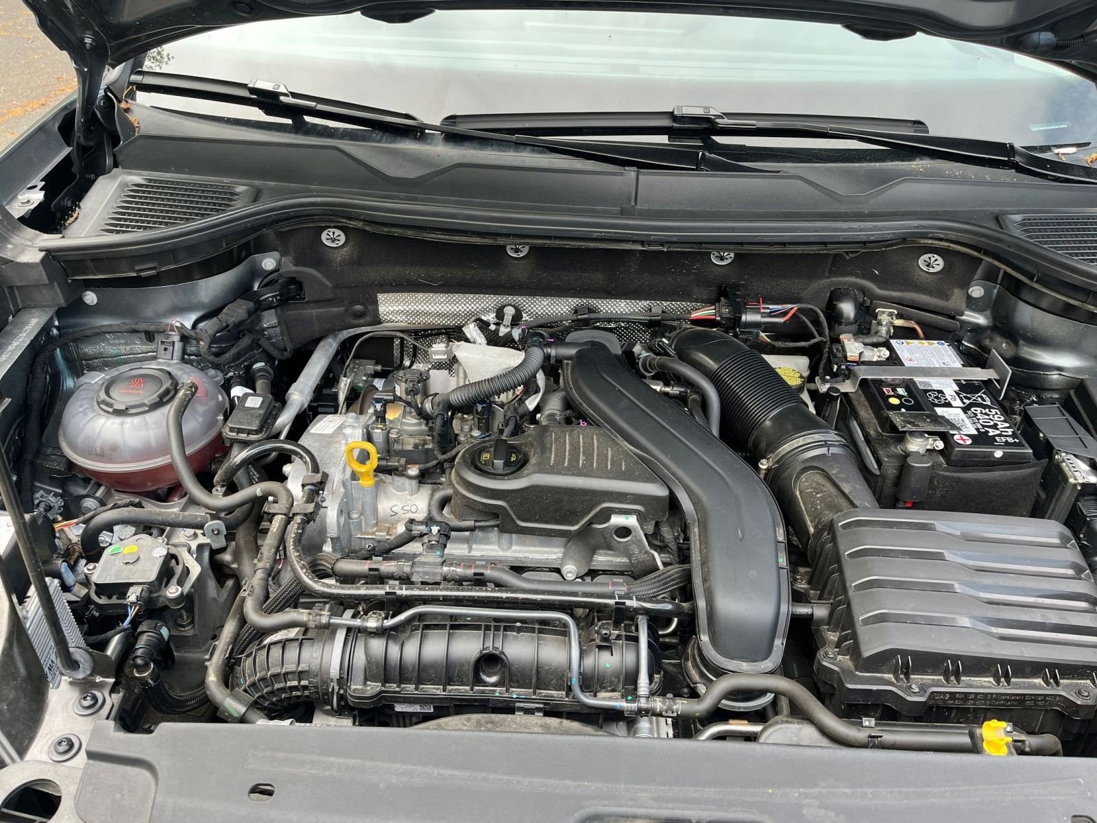 Thumbnail: 2025 Volkswagen Taos - 33