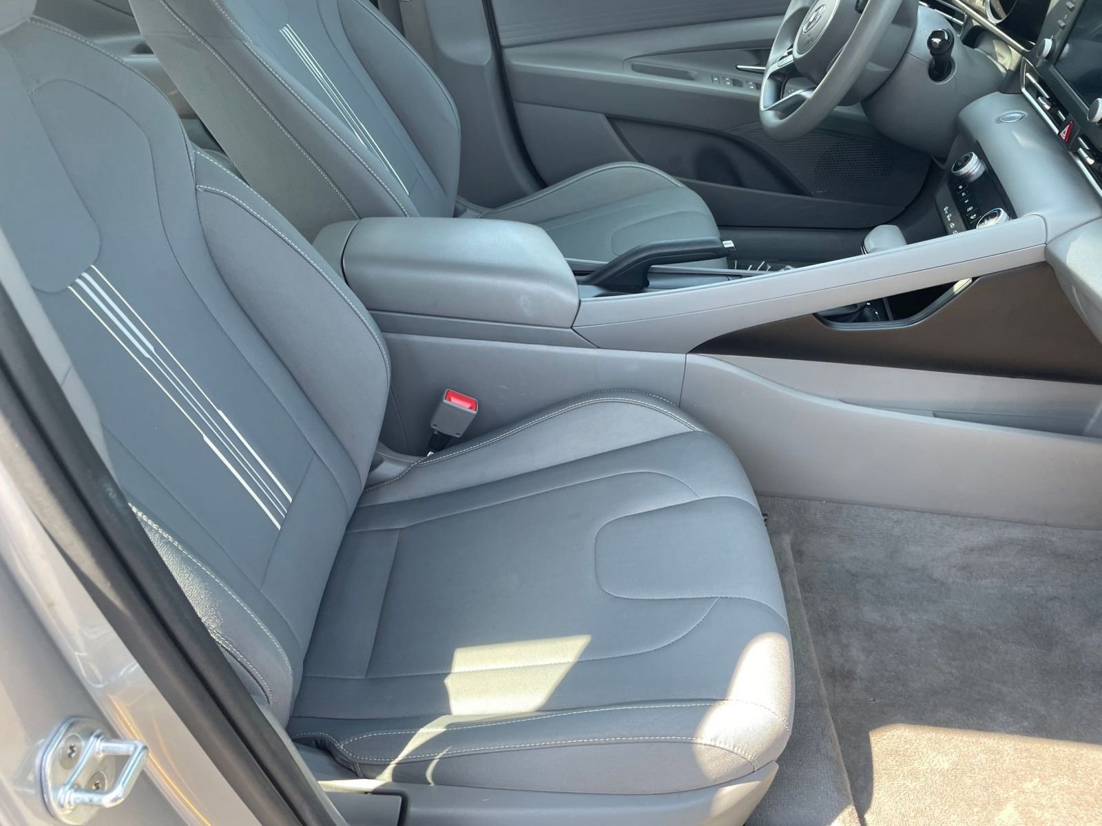 Thumbnail: 2023 Hyundai Elantra - 33