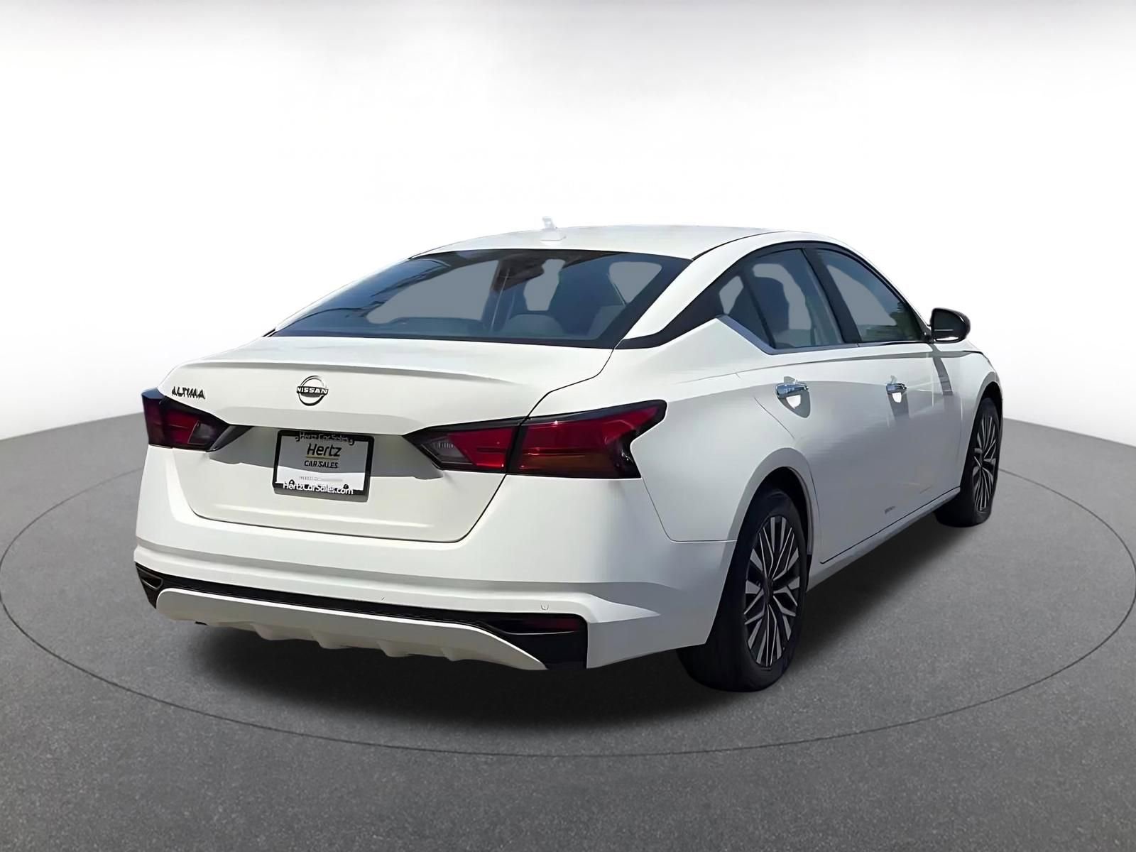 Thumbnail: 2025 Nissan Altima - 14
