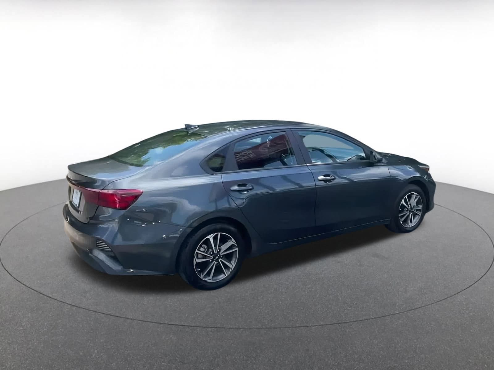 Thumbnail: 2024 Kia Forte - 15