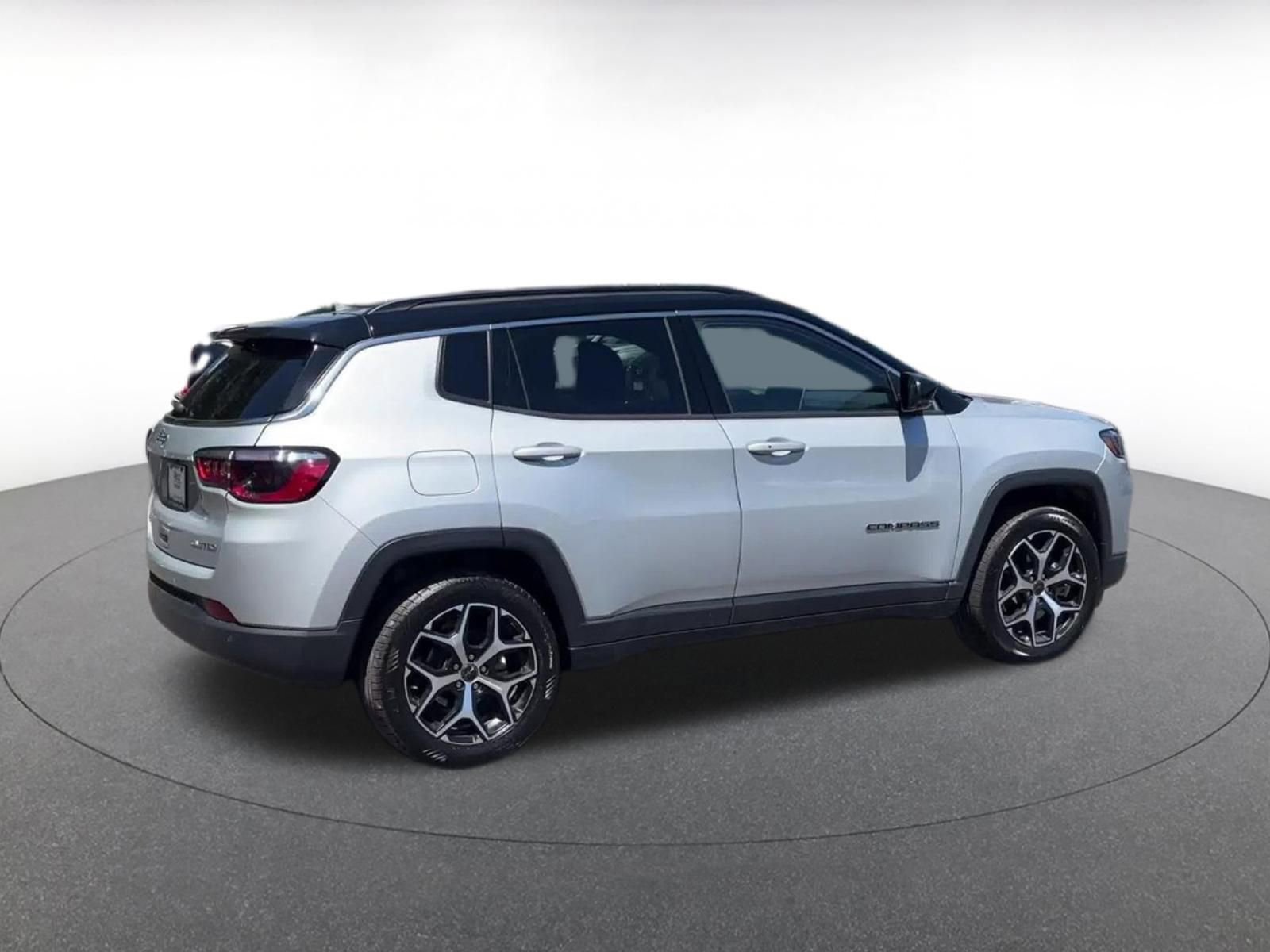 Thumbnail: 2025 Jeep Compass - 14