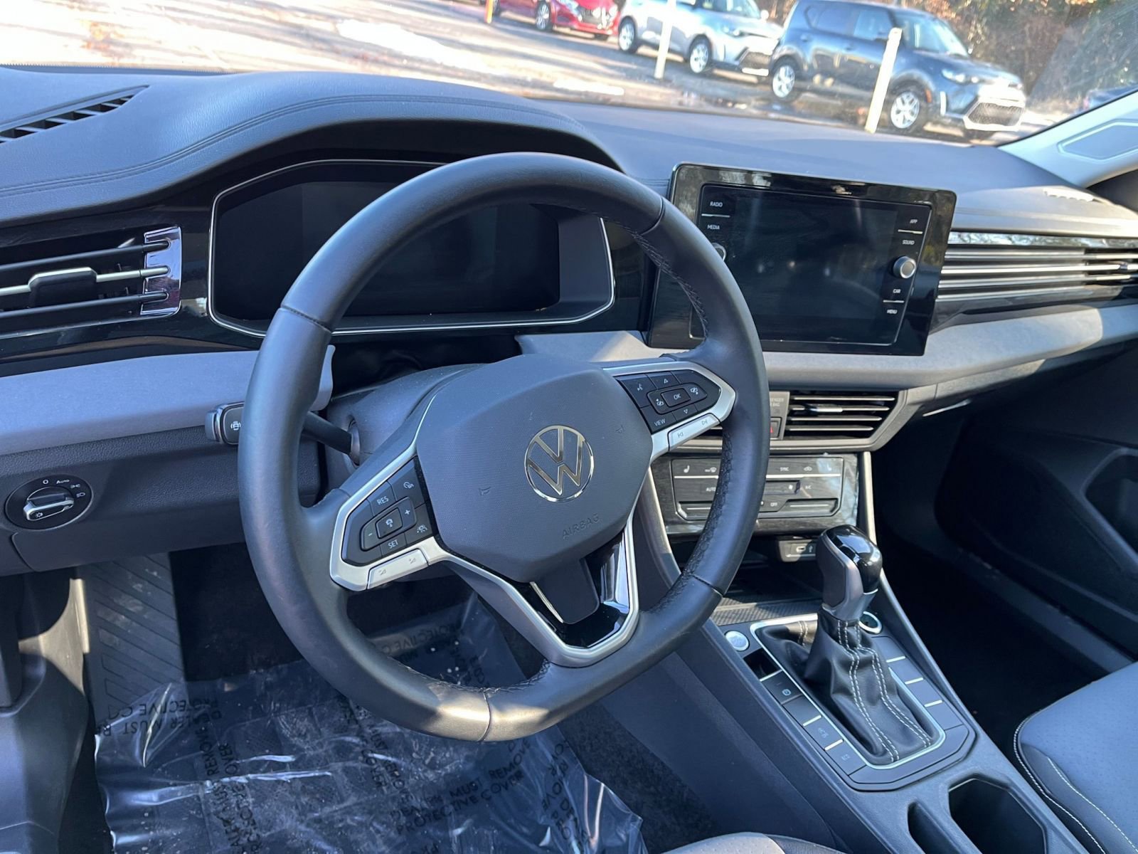 Thumbnail: 2025 Volkswagen Jetta - 28