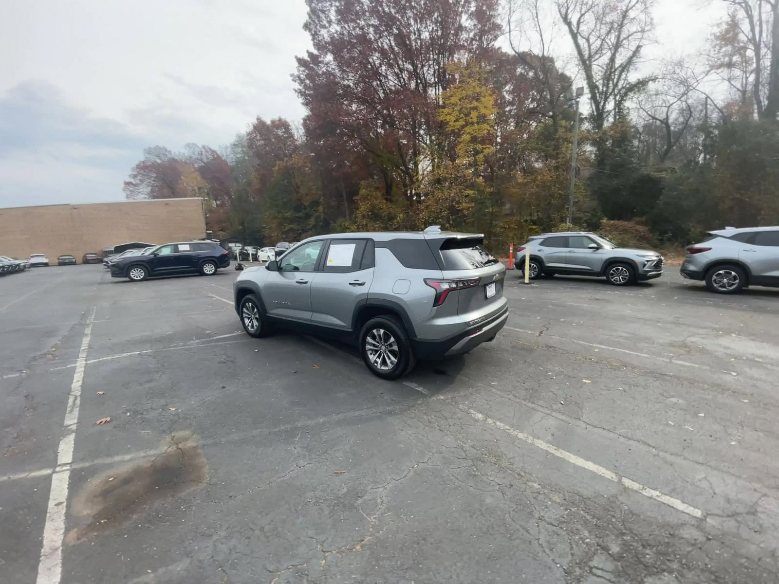 Thumbnail: 2025 Chevrolet Equinox - 16