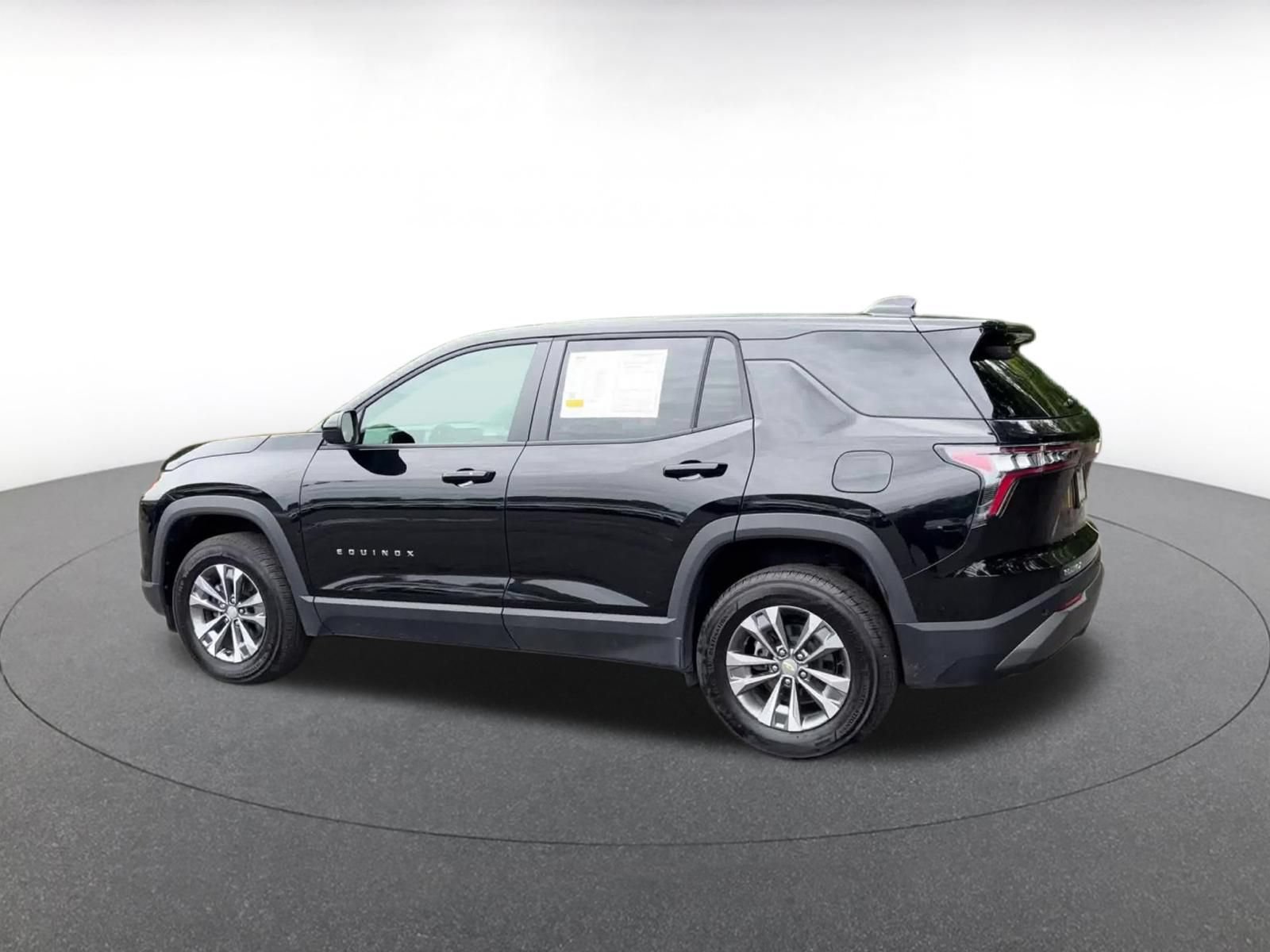 Thumbnail: 2025 Chevrolet Equinox - 8