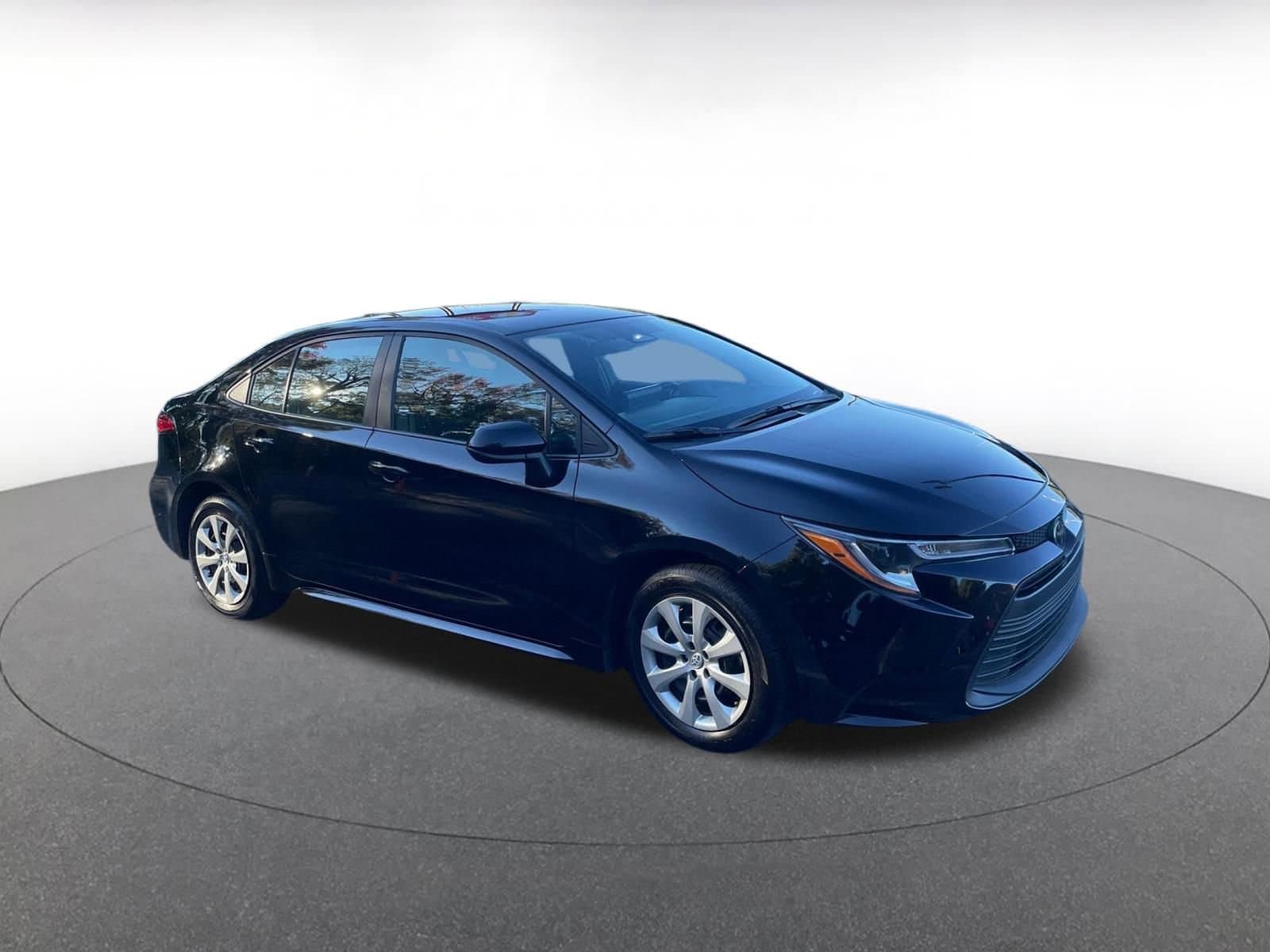 Thumbnail: 2025 Toyota Corolla - 1