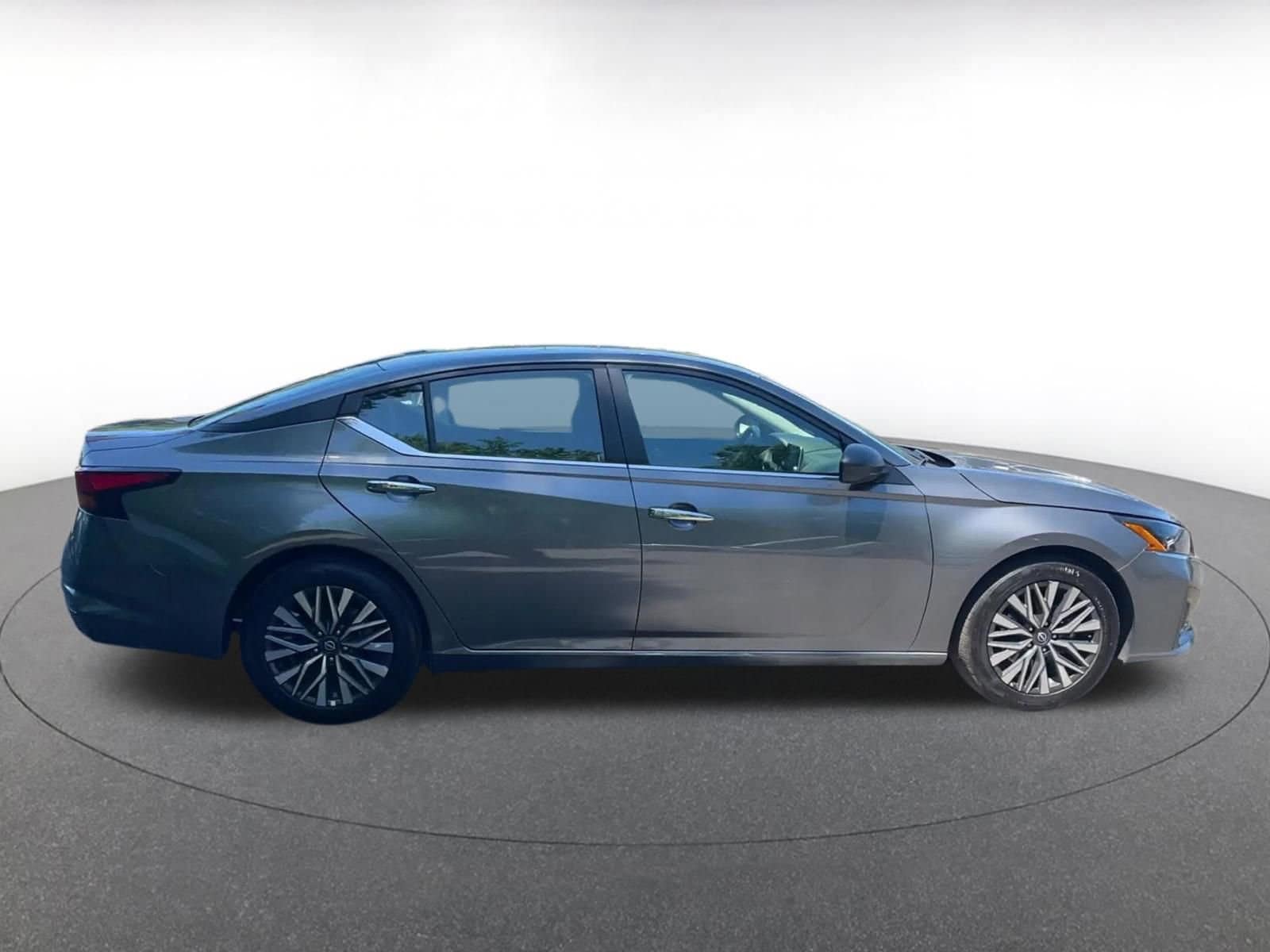 Thumbnail: 2025 Nissan Altima - 16