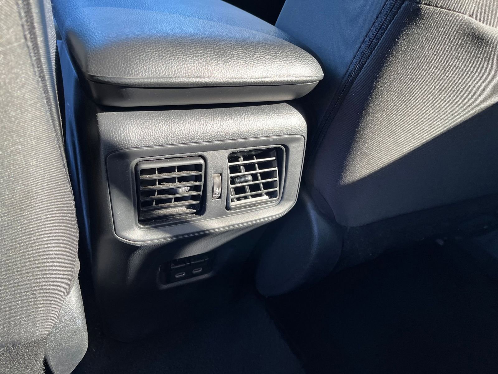 Thumbnail: 2024 Toyota RAV4 - 23