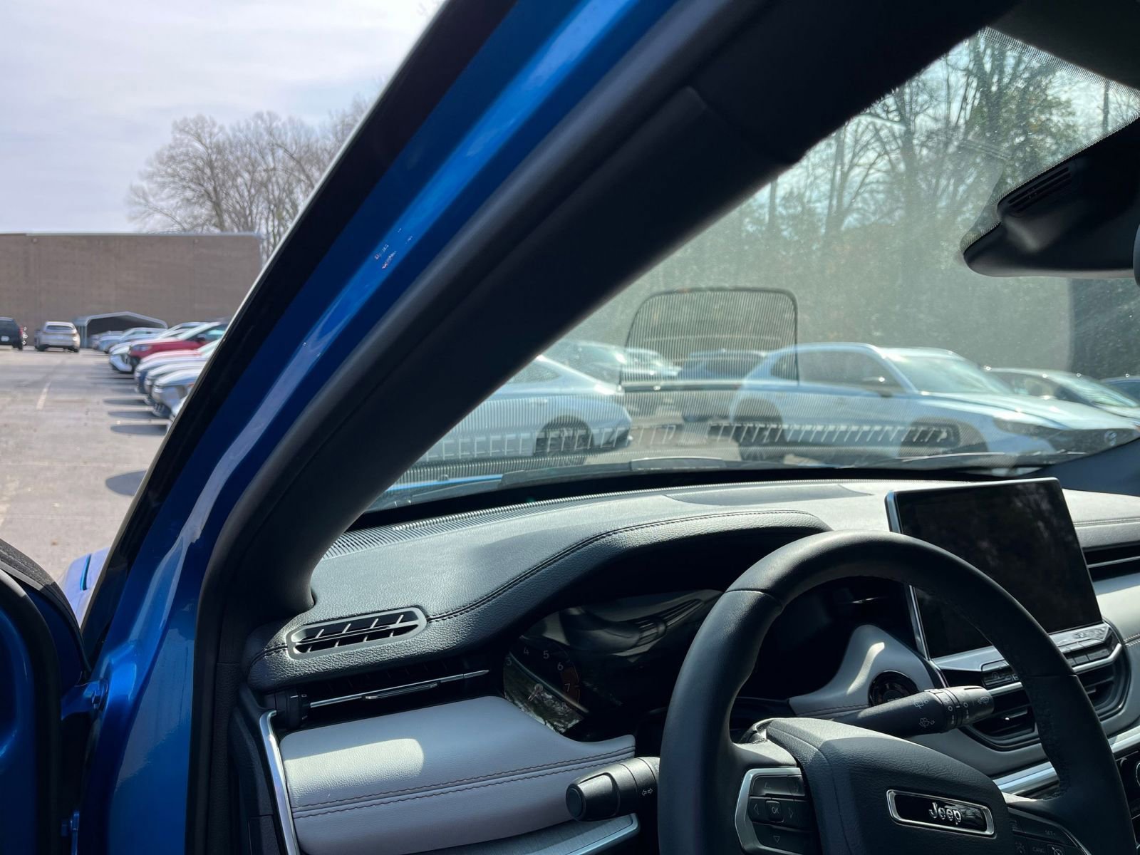 Thumbnail: 2025 Jeep Compass - 35