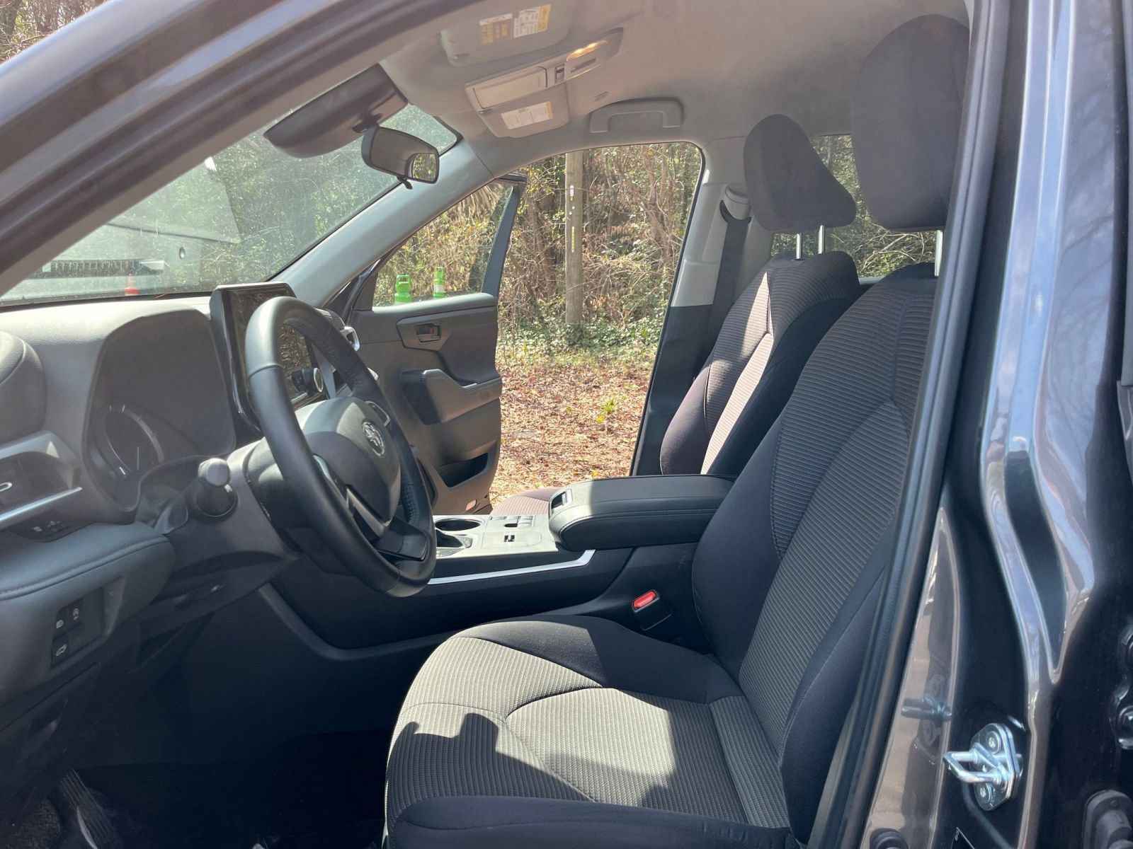 Thumbnail: 2025 Toyota Highlander - 27