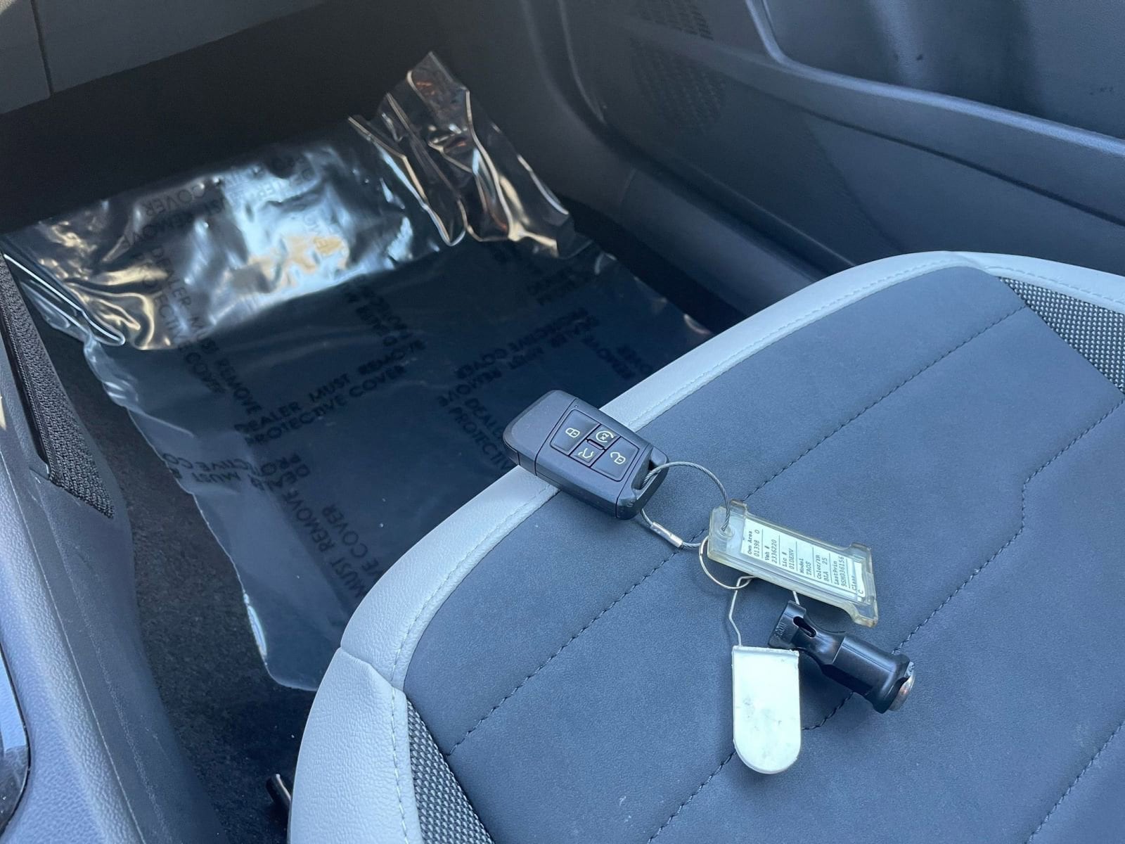 Thumbnail: 2025 Volkswagen Taos - 21