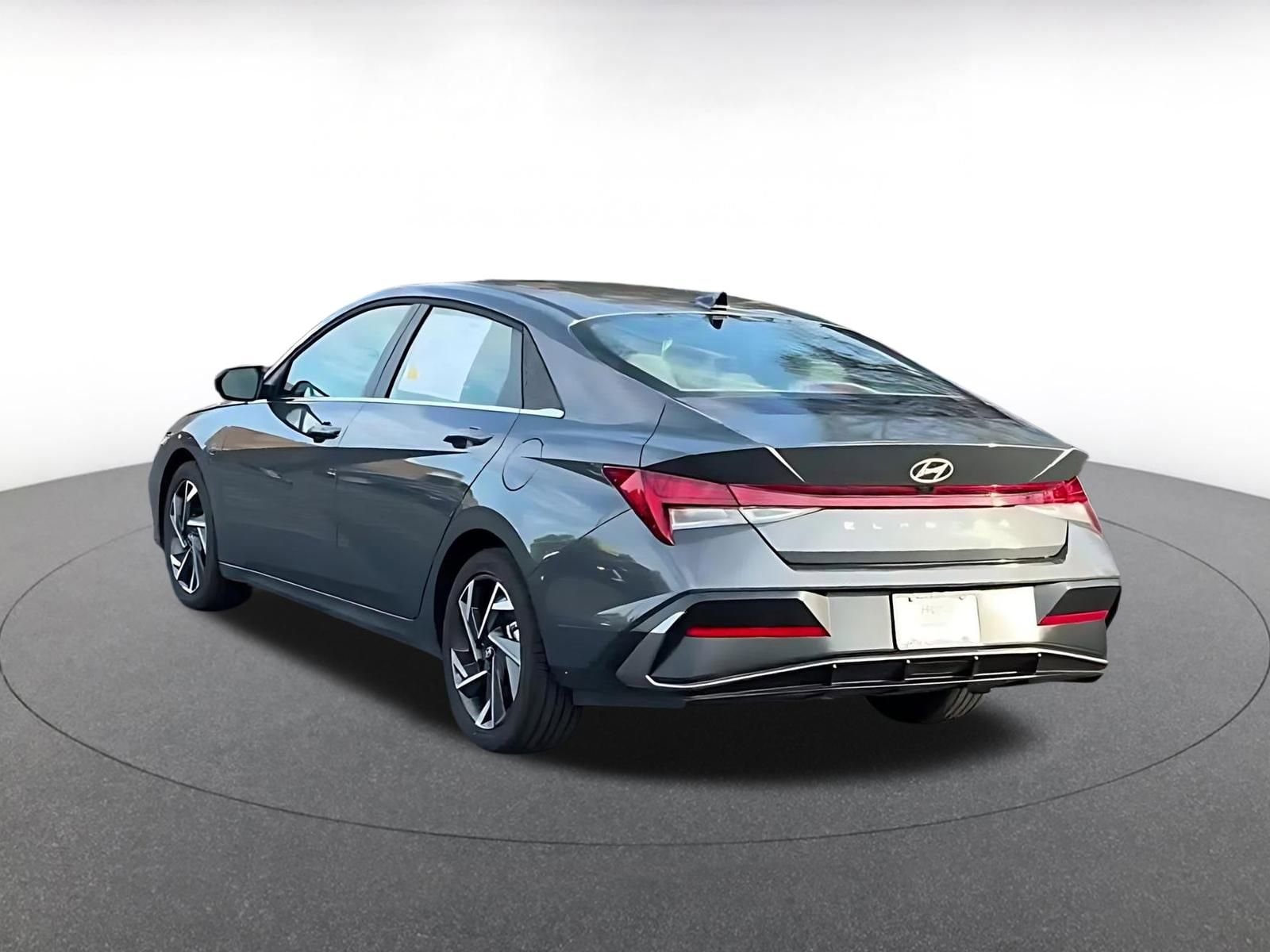 Thumbnail: 2025 Hyundai Elantra - 11