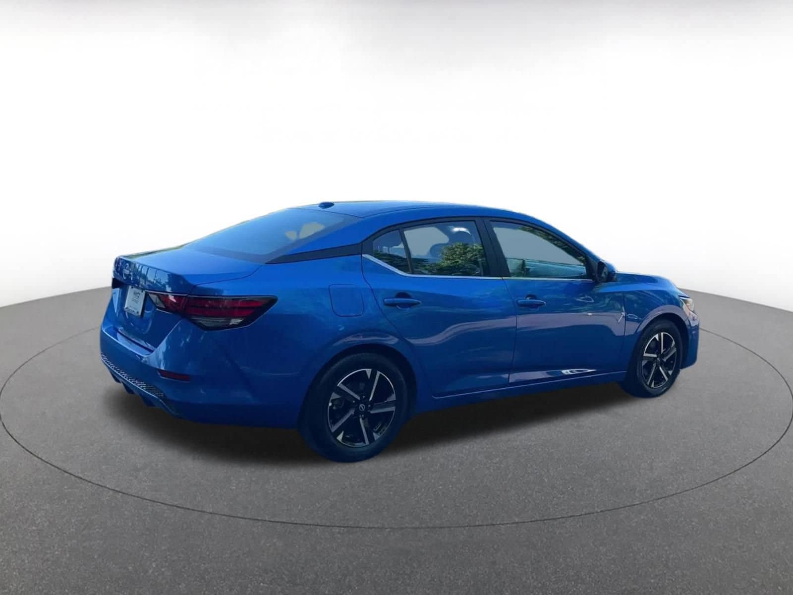 Thumbnail: 2025 Nissan Sentra - 15