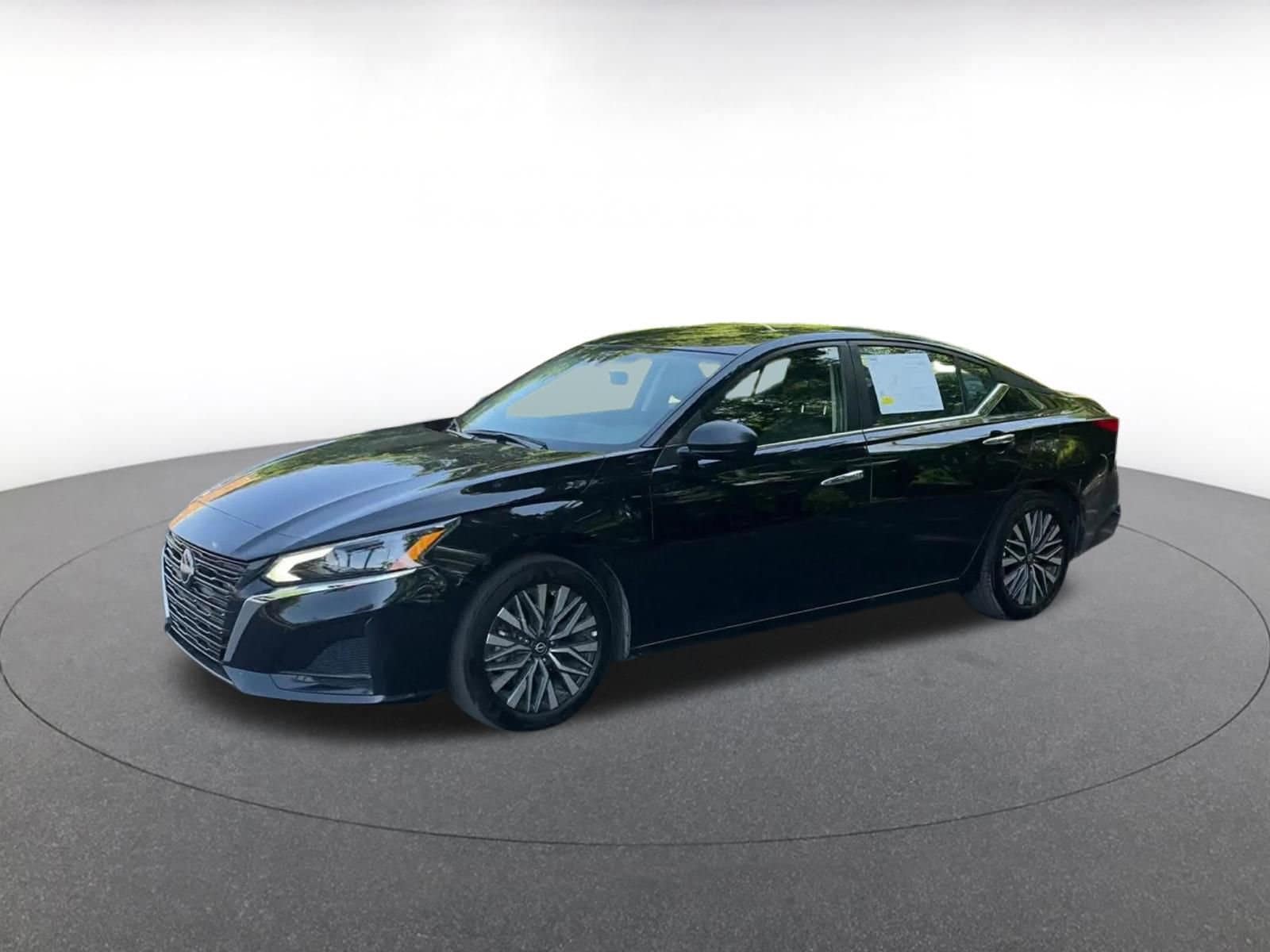 Thumbnail: 2025 Nissan Altima - 7
