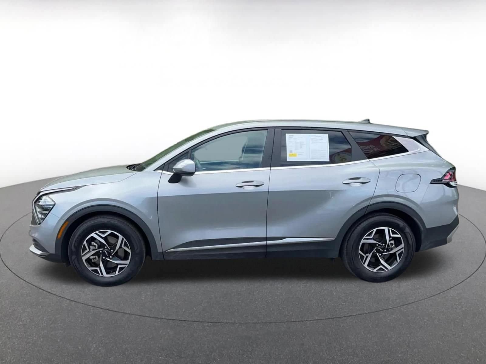 Thumbnail: 2025 Kia Sportage - 9