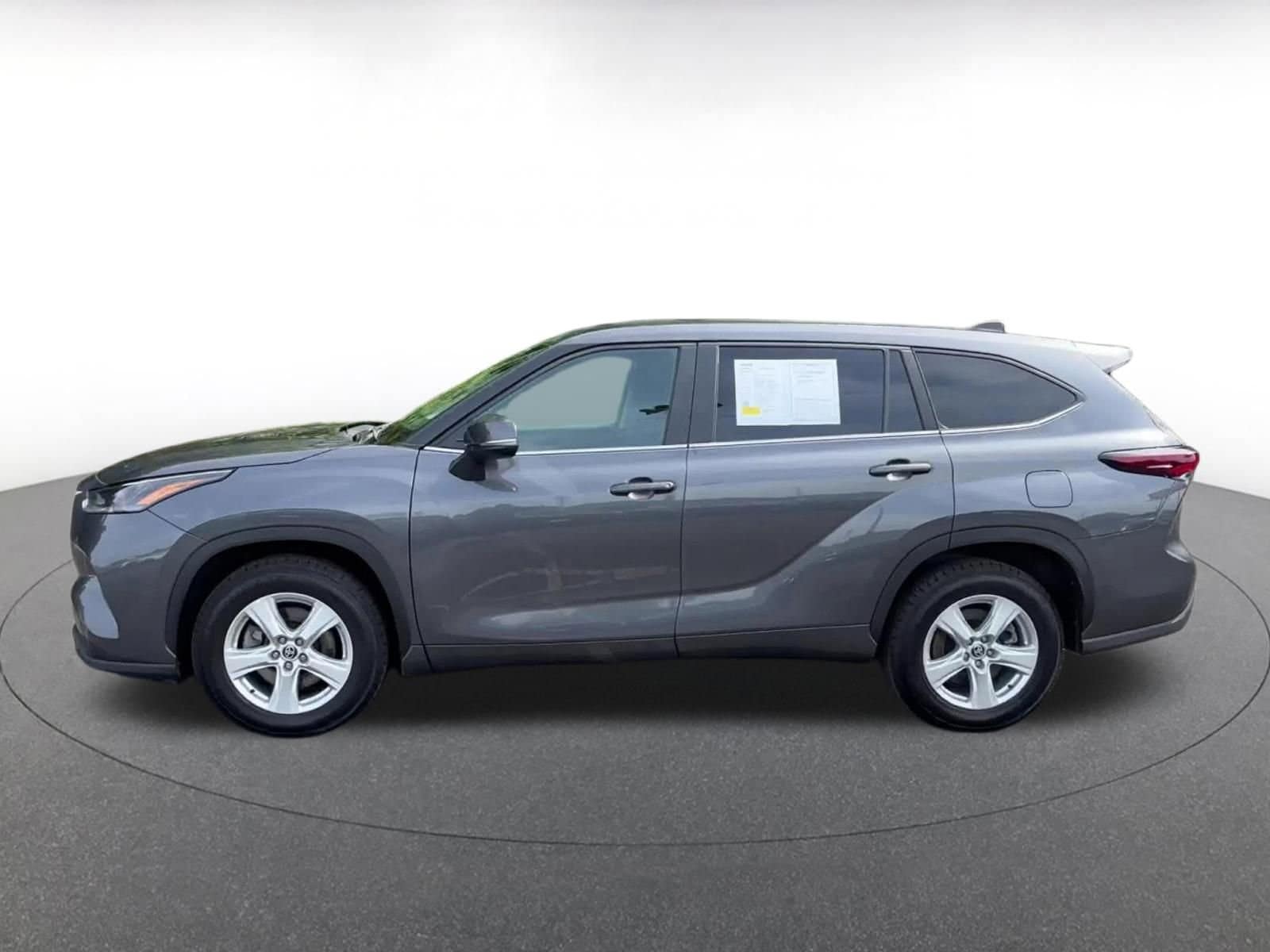 Thumbnail: 2025 Toyota Highlander - 9