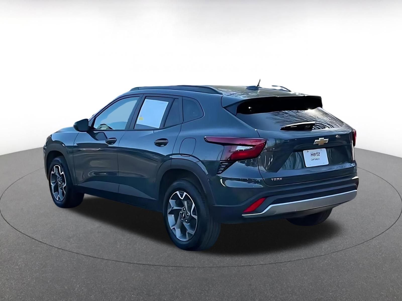 Thumbnail: 2025 Chevrolet Trax - 10