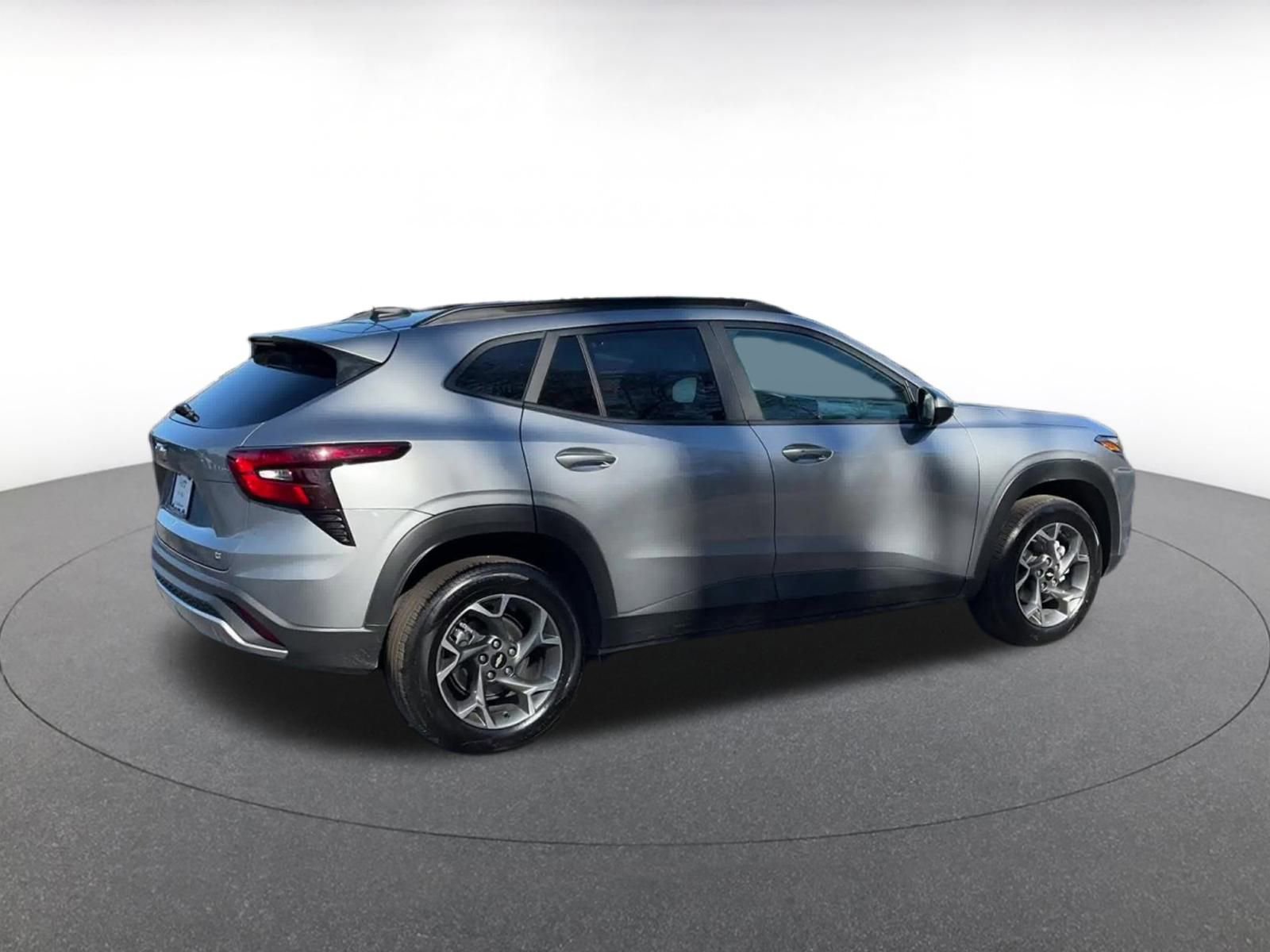 Thumbnail: 2025 Chevrolet Trax - 15